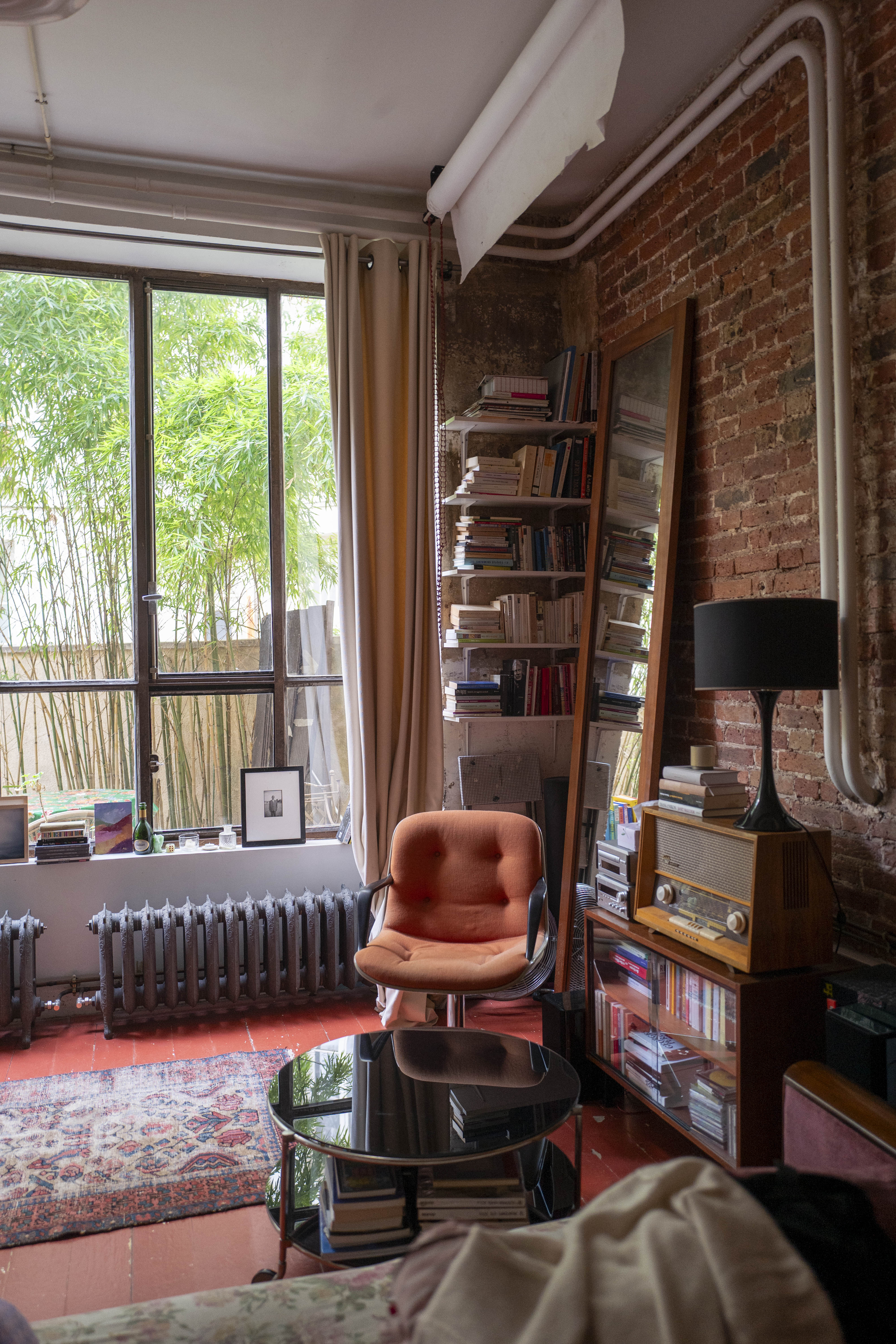 Magic loft in a private green courtyard