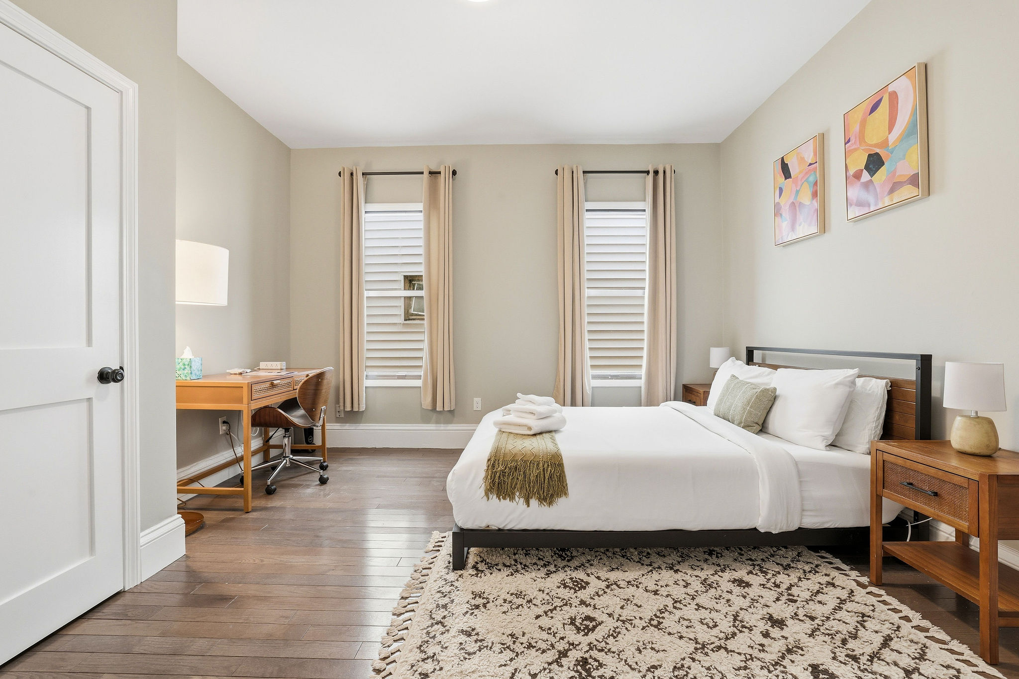 Spacious, Modern & Comfy East Boston Hidden Gem