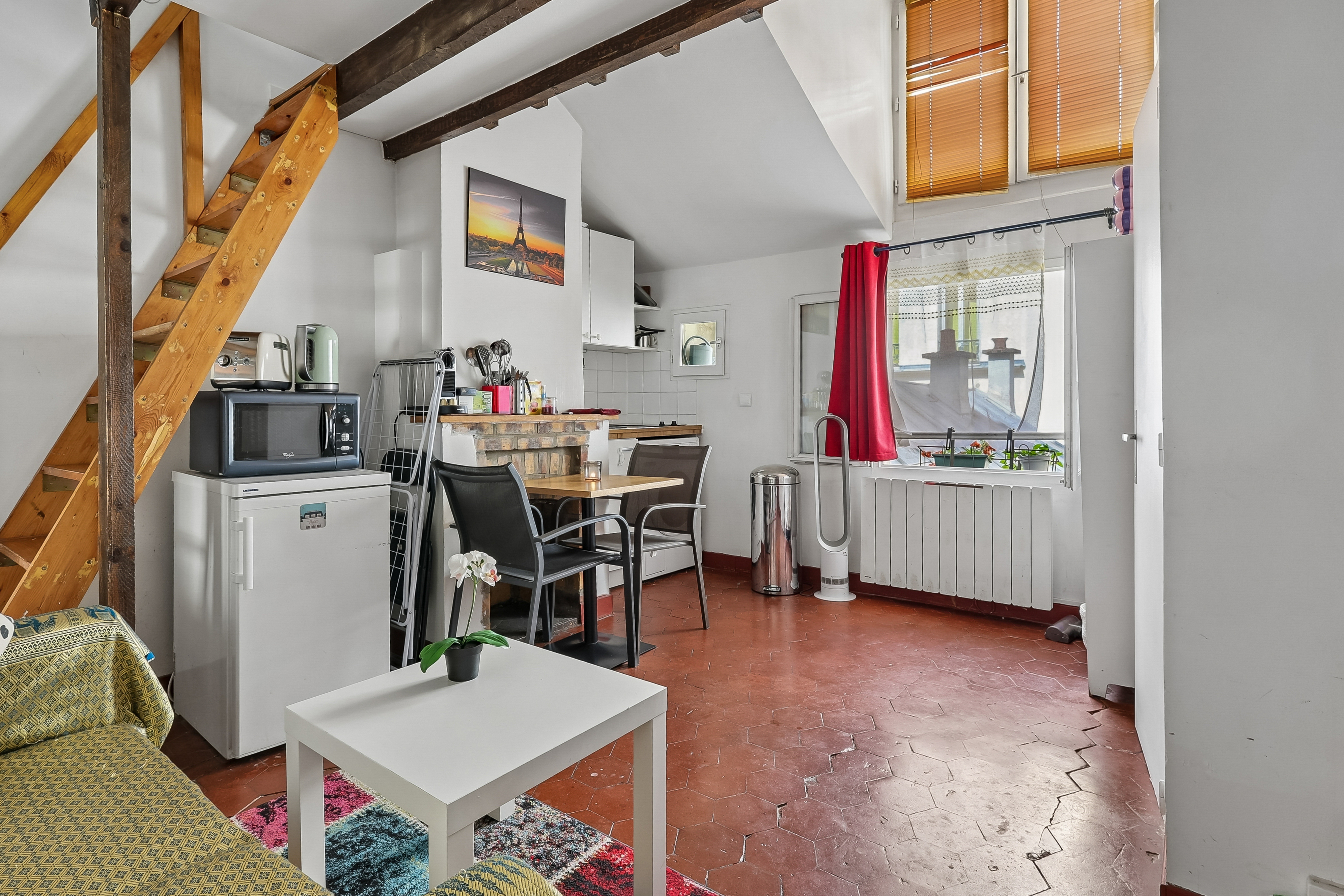 Charming studio in the Marais Quiet