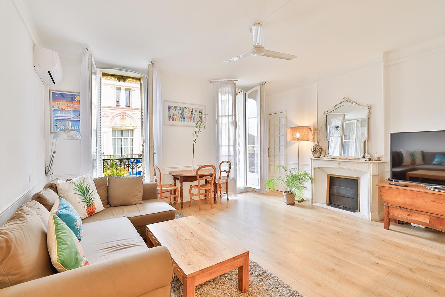 Beautiful apartment in the city center in HYERES