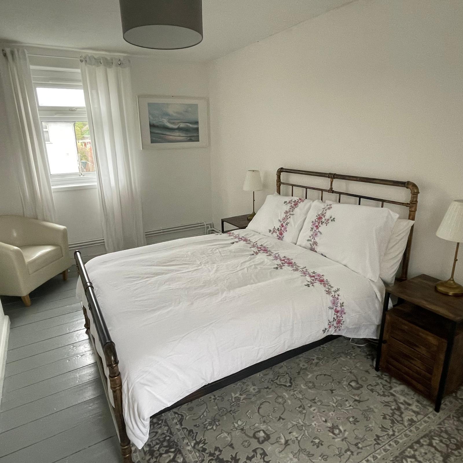 Spacious Bristol Double, Hot Tub, Parking, No CAZ in Stoke Bishop, Bristol