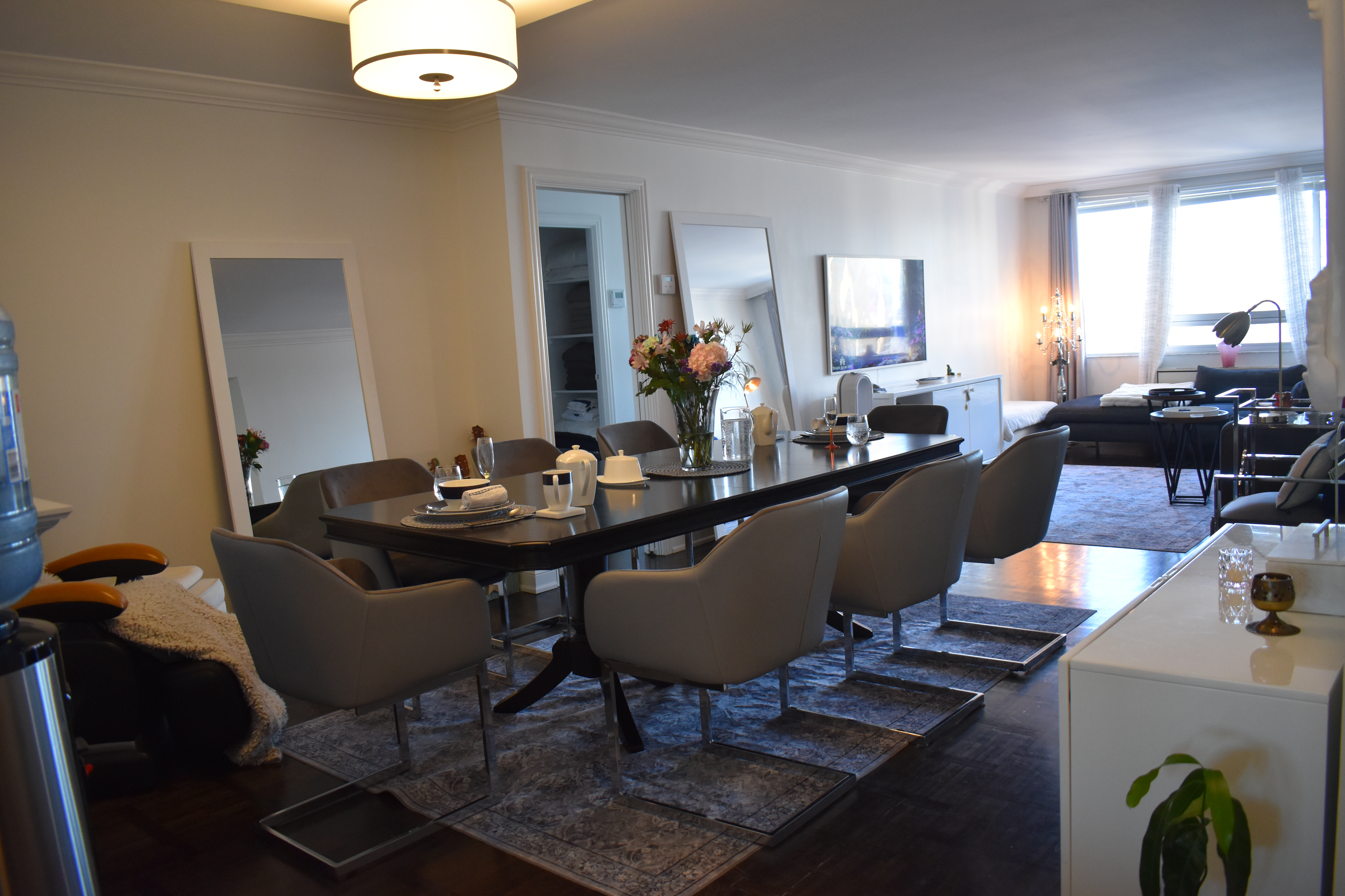 Downtown, cozy, holistic space for your comfort in Bay Street Corridor, Toronto