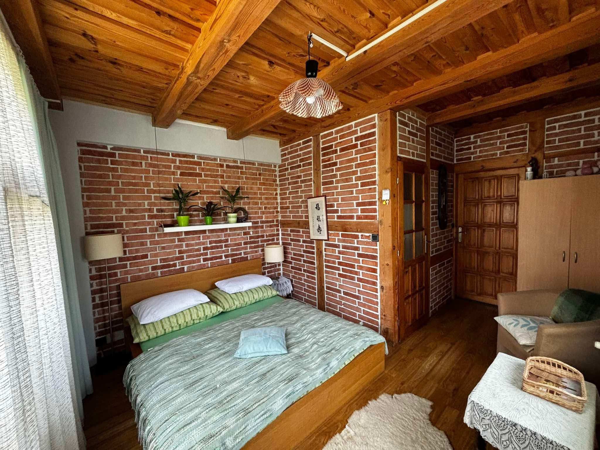 Cozy & convenient studio in a family house 2
