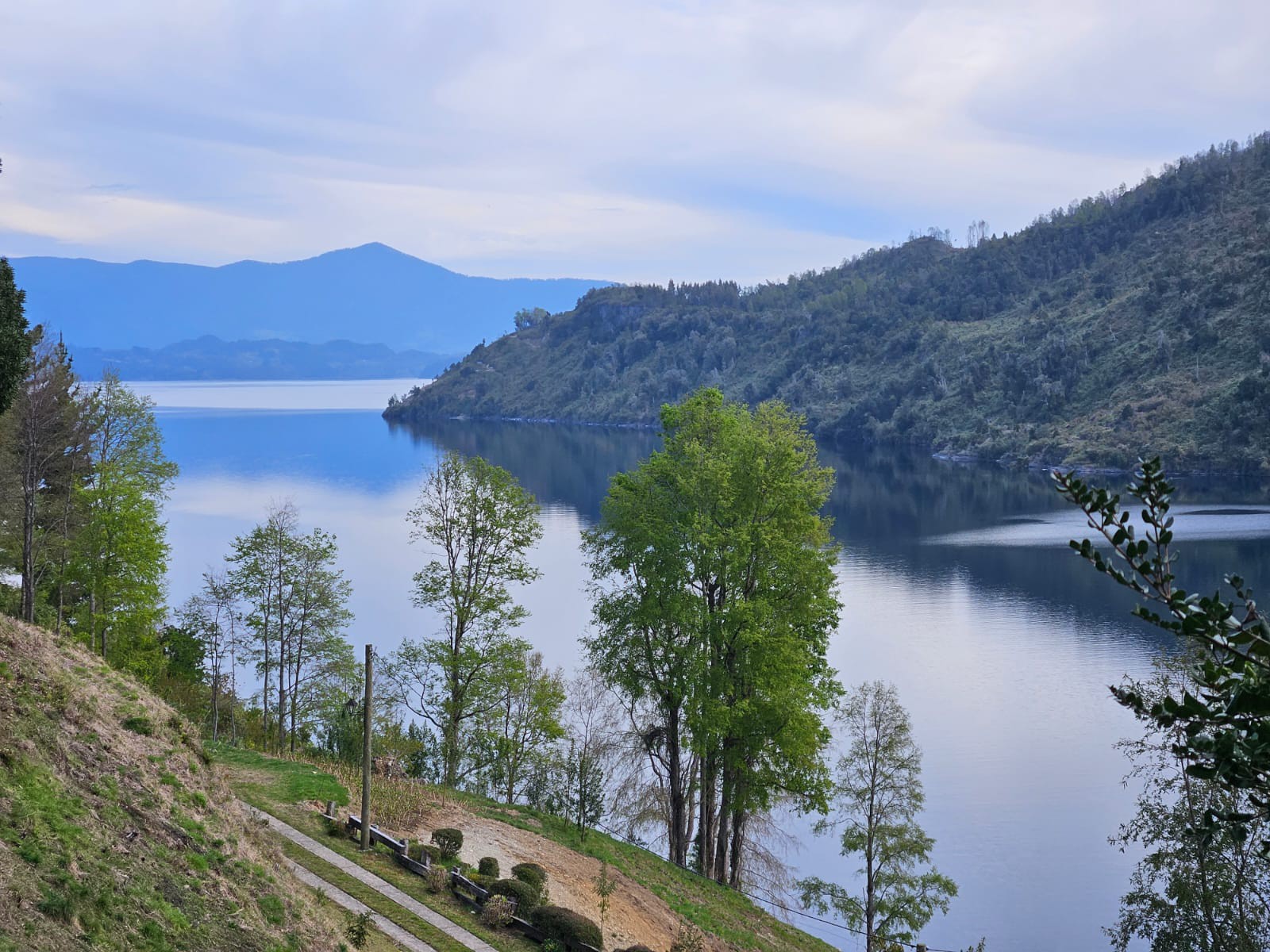 Futrono, casa para 9 a bank del Lago Ranco