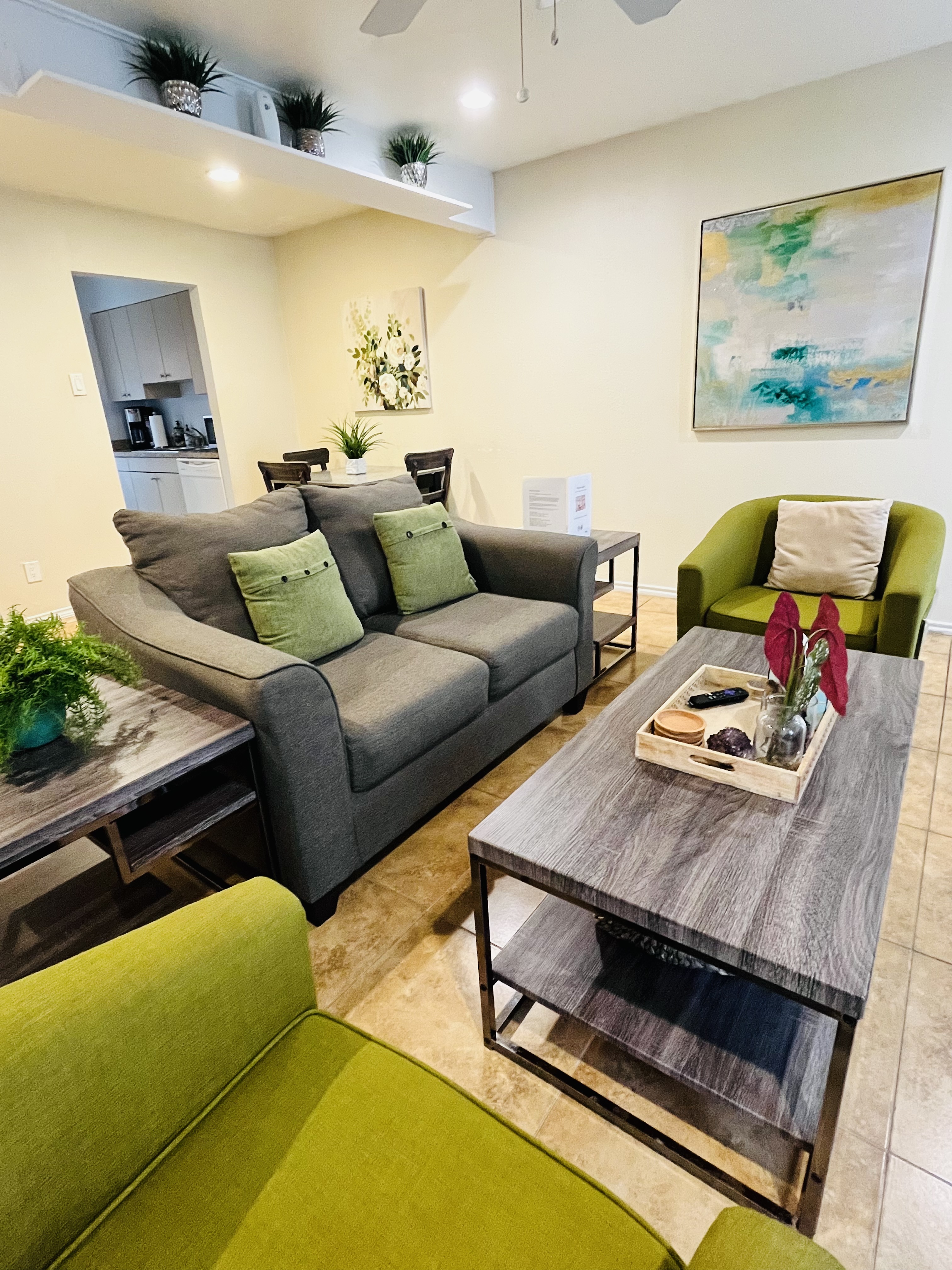 Stylish Katy Trail Connected Apartment in District 14, Dallas