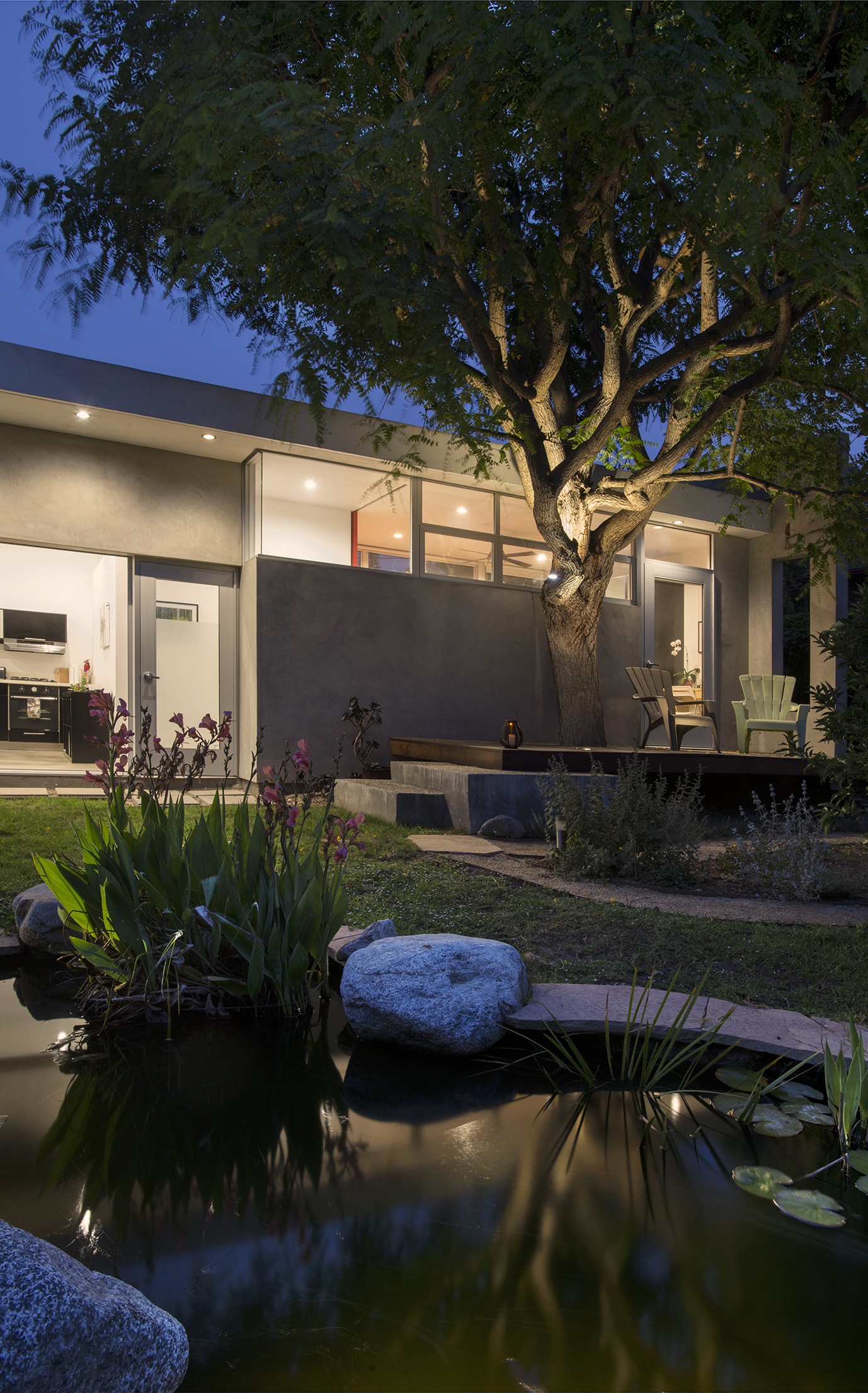 Tranquil & Contemporary Secluded House, Venice, Ca