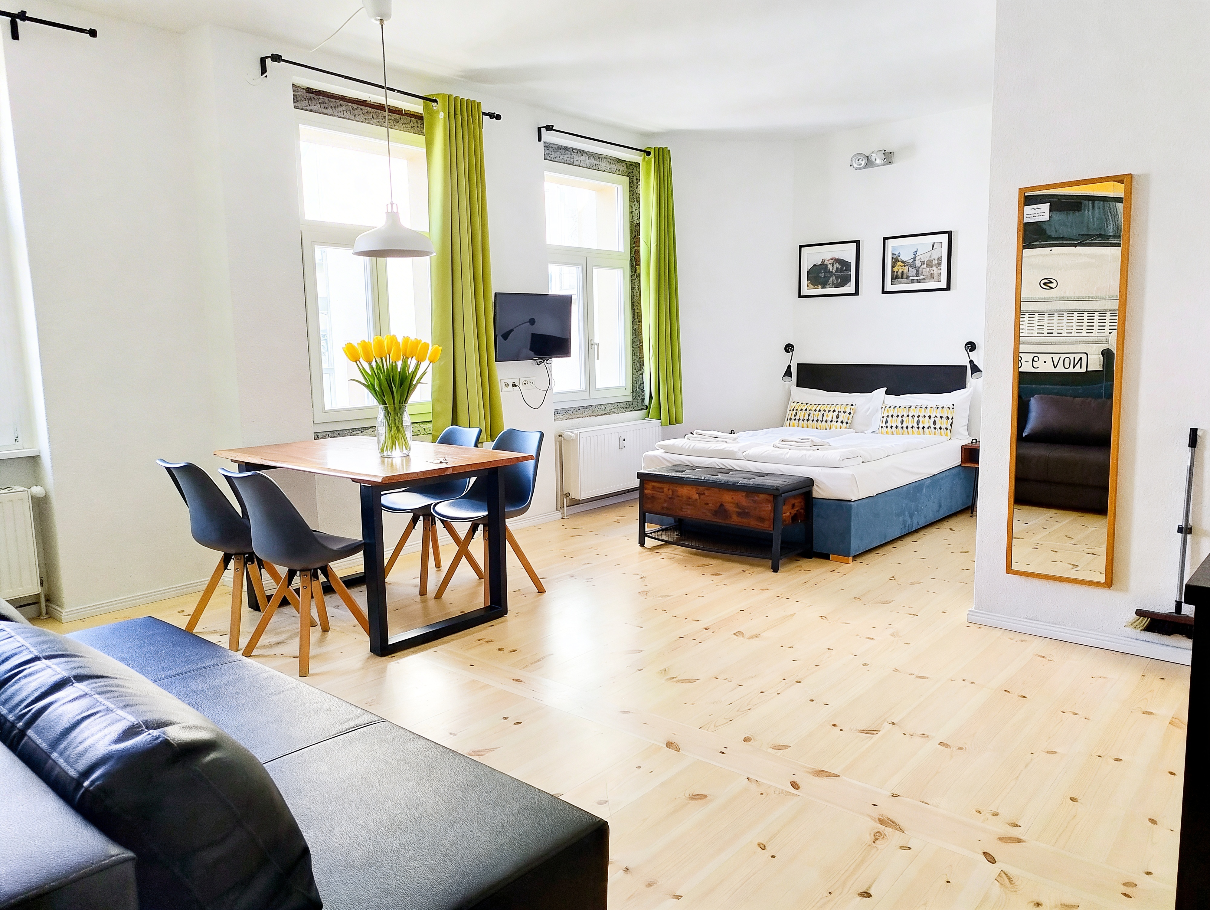 Bright studio in Friedrichshain · FridayBerlin