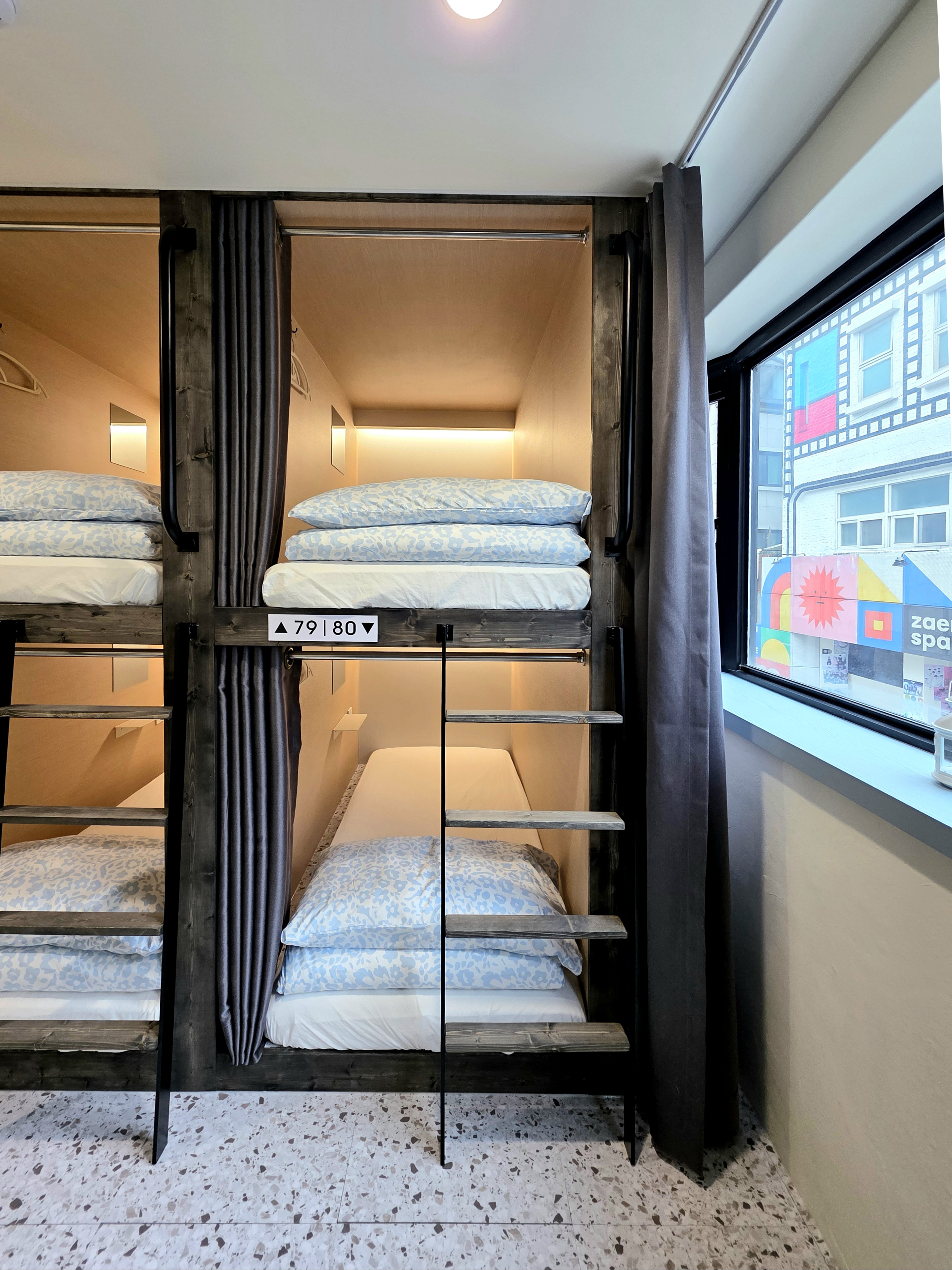 カプセルホテル（女性専用寮）/明洞駅2分/ソウル中心/ザ・キューブ