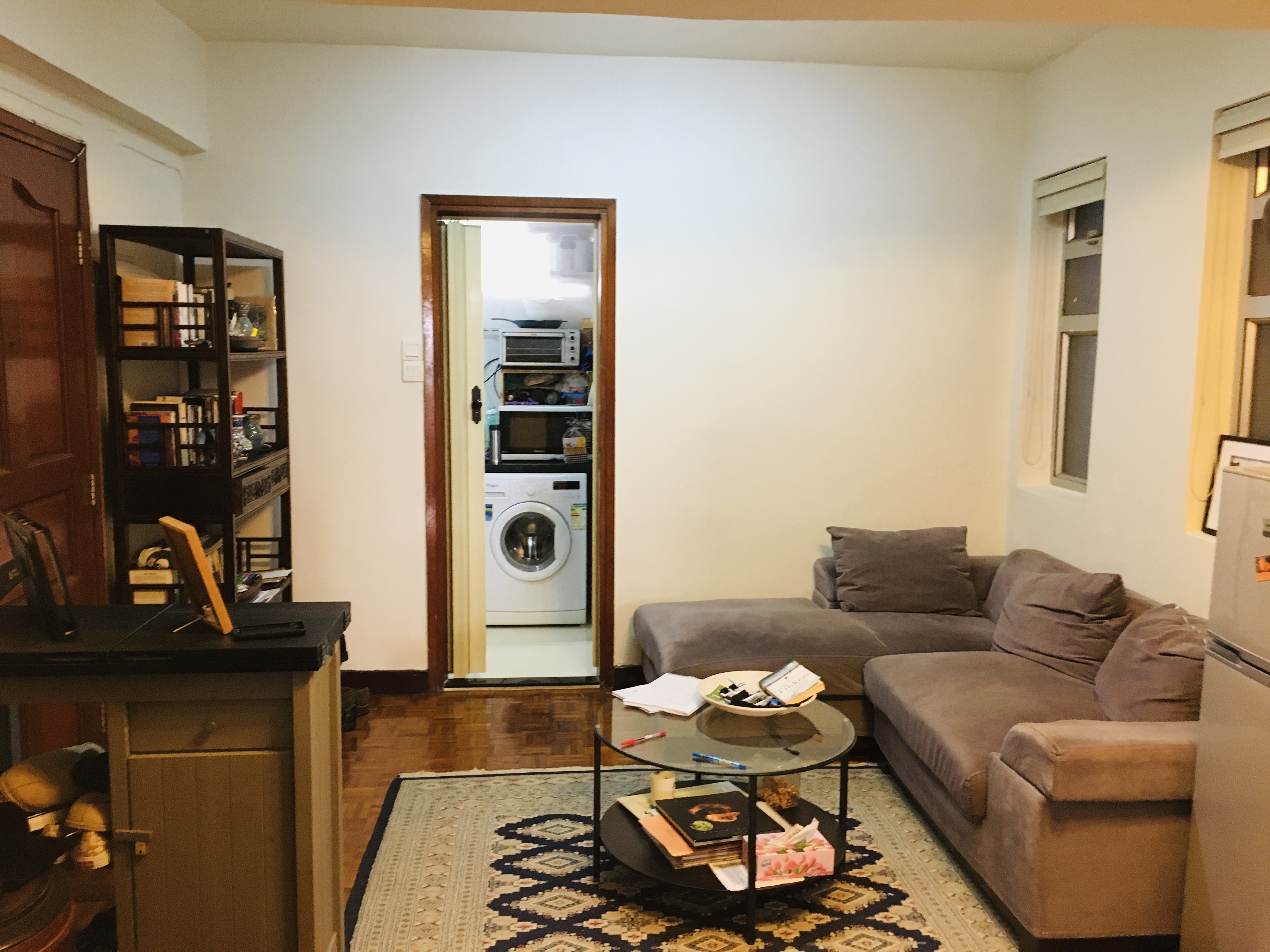 Great, cozy Tin Hau home. Near park, MTR, CWB