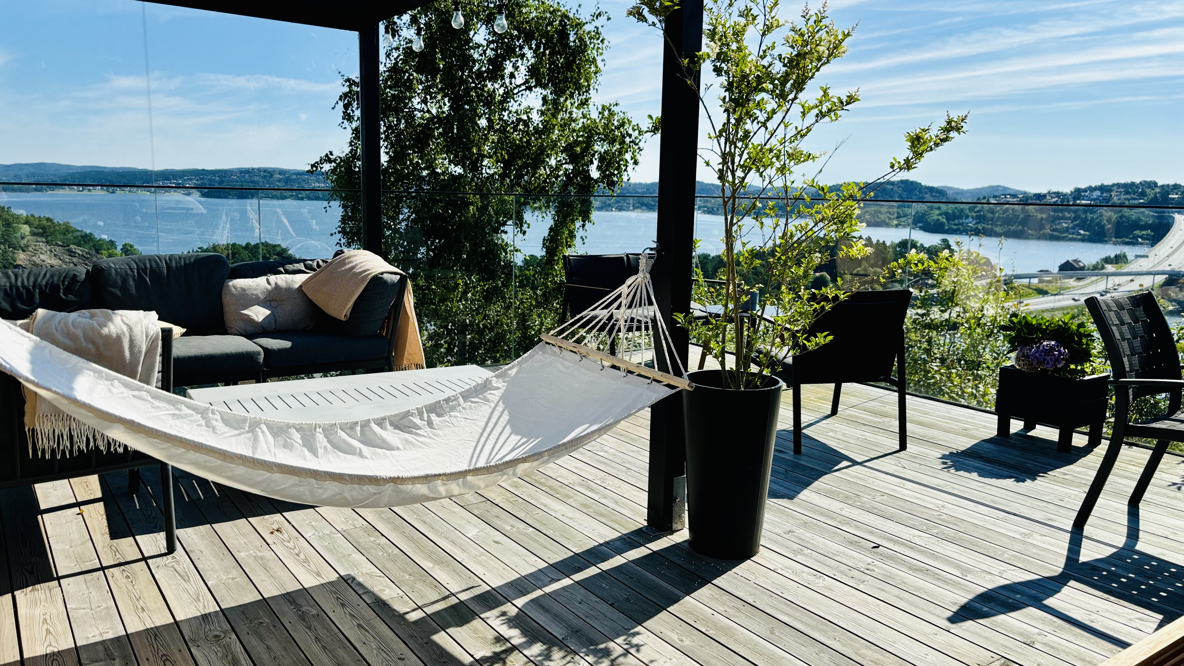 Child-friendly and central with stunning views