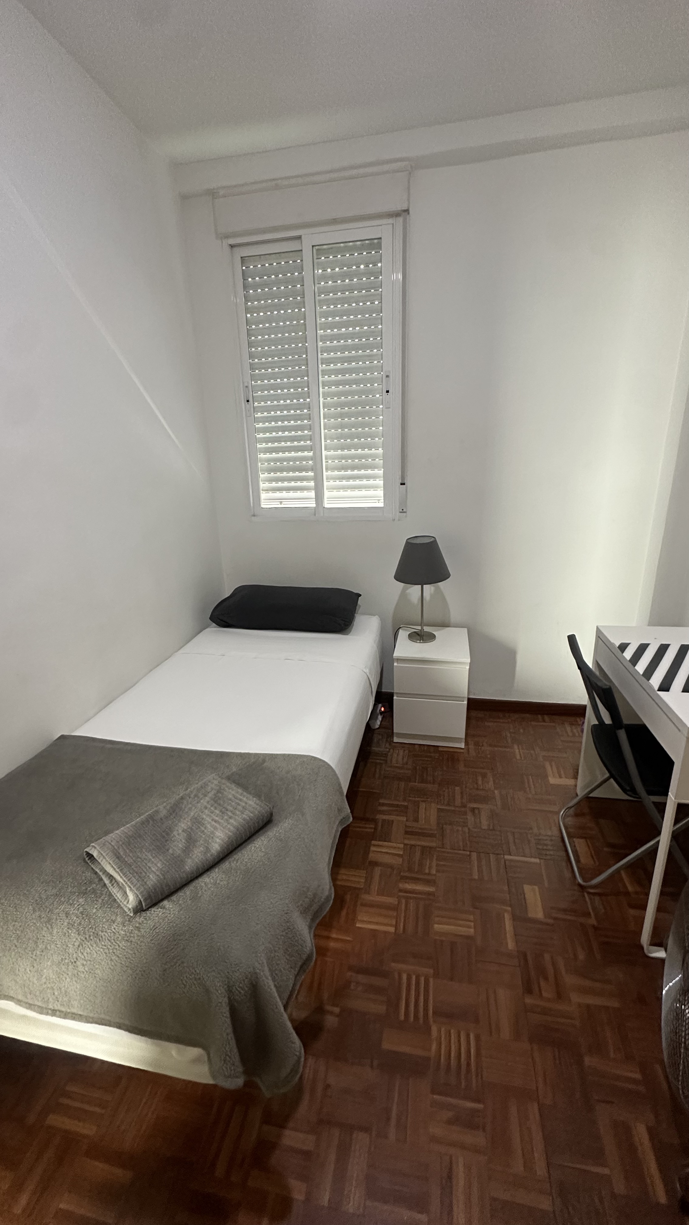 Habitación cómoda muy cerca de Atocha y Retiro