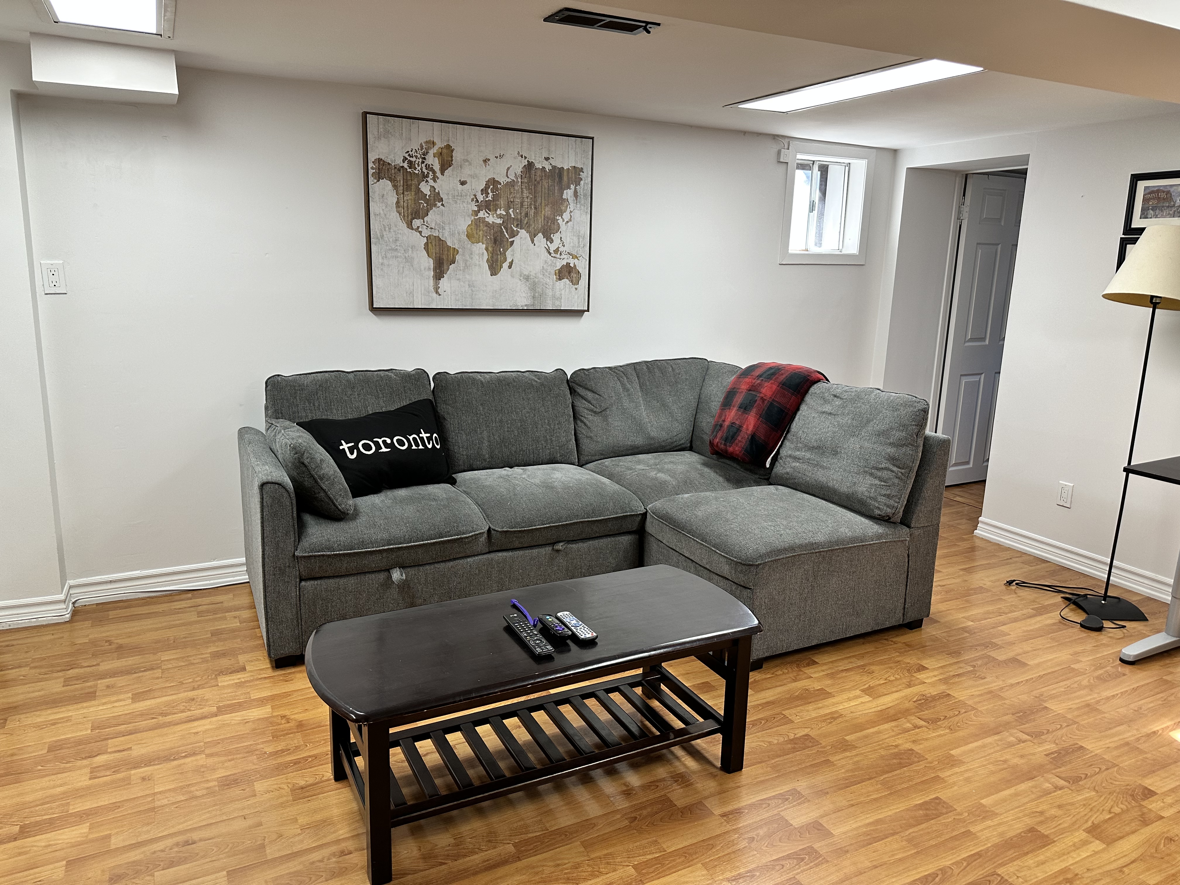 Funky one-bedroom unit w/ Netflix in Corso Italia-Davenport, Toronto