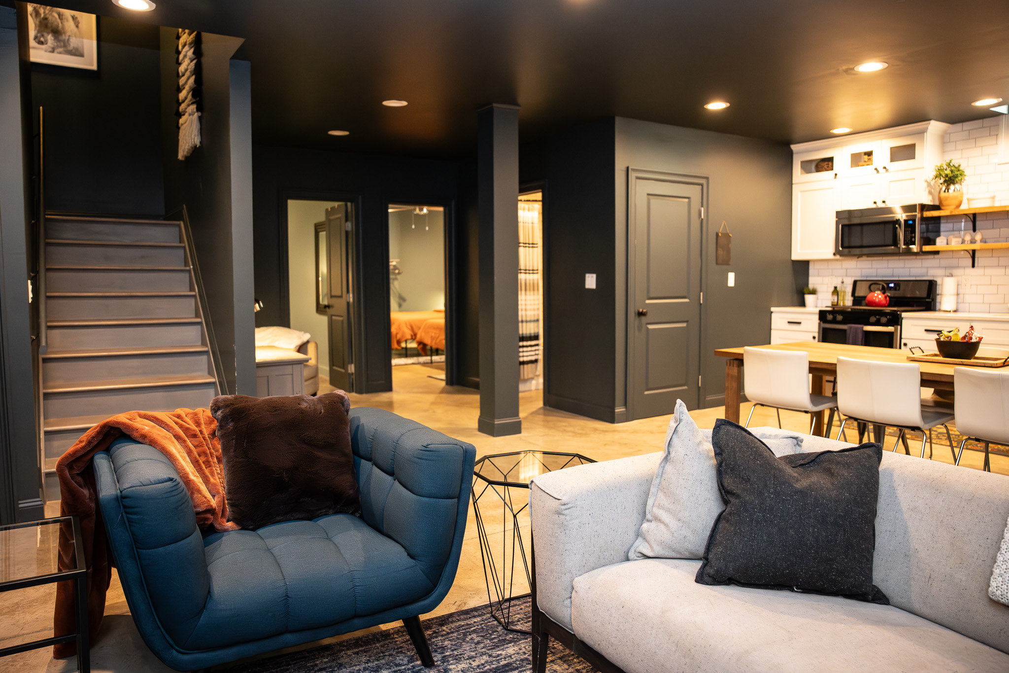 Vic Village Gem | 3 Queens • OSU ½ mi • Parking in Near North/University, Columbus