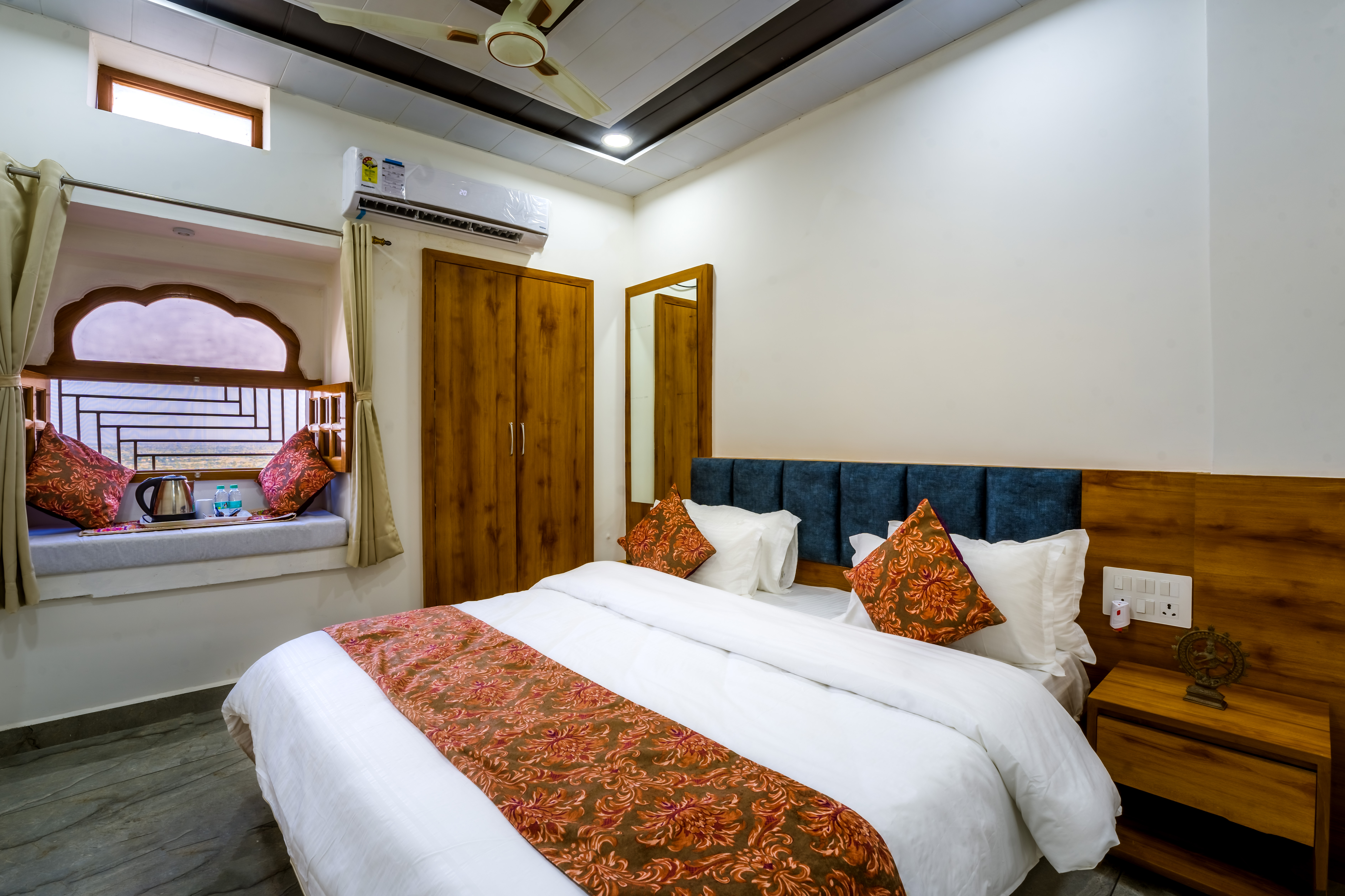 Cannon view room