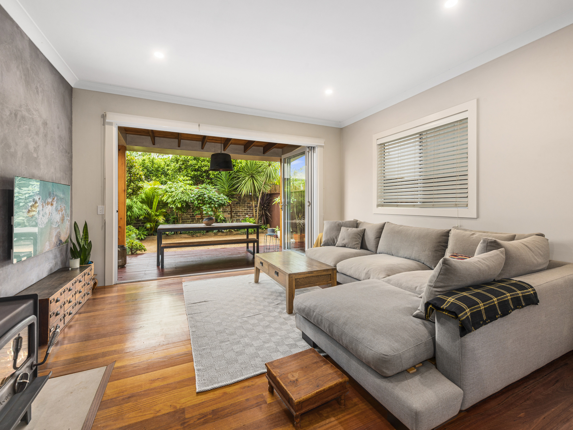 Modern open plan 3 bedroom house in Botany Bay, Sydney