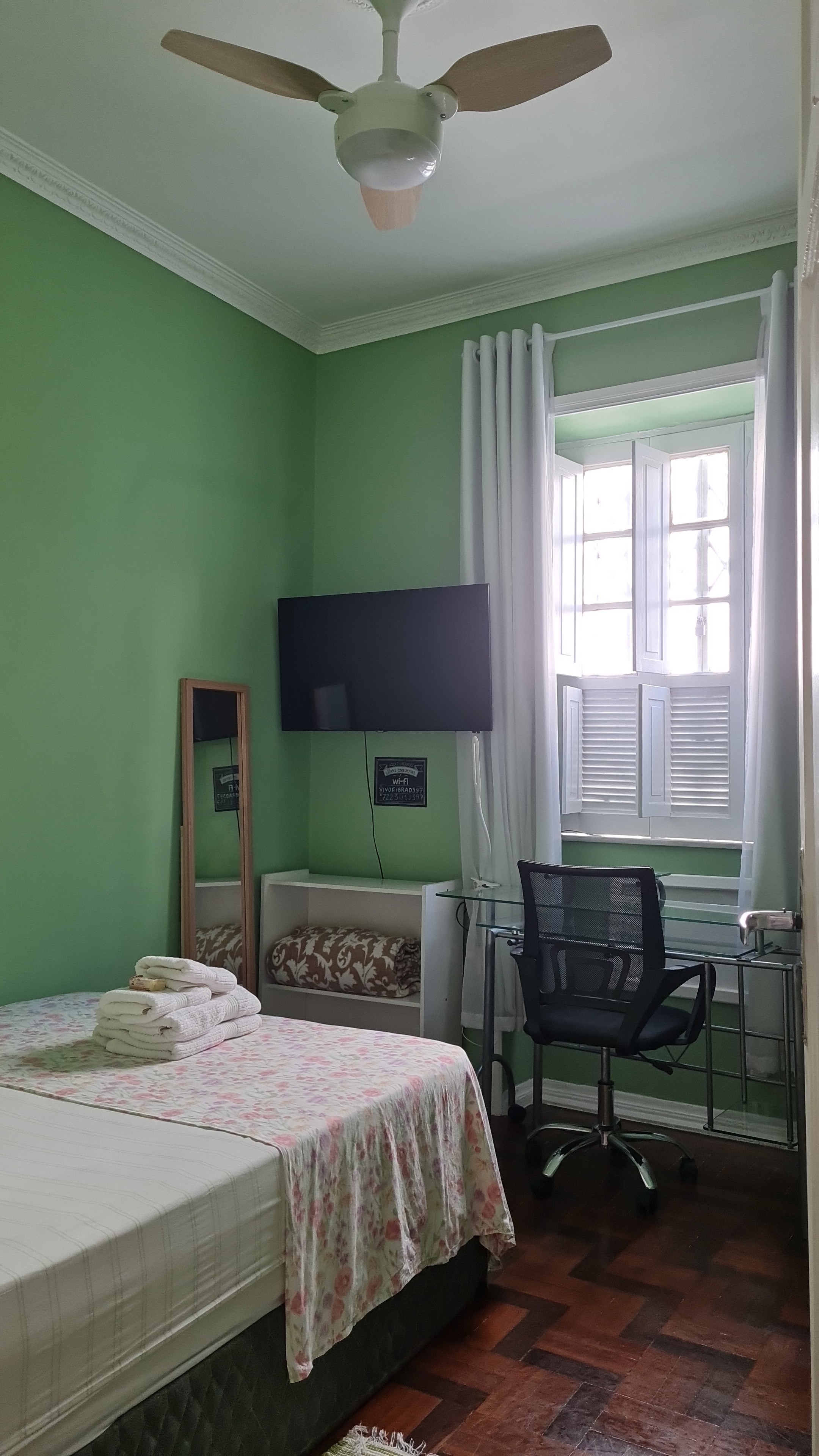 QUARTO PRIVADO | METRÔ A 180m | HOSPITALIDADE | TV