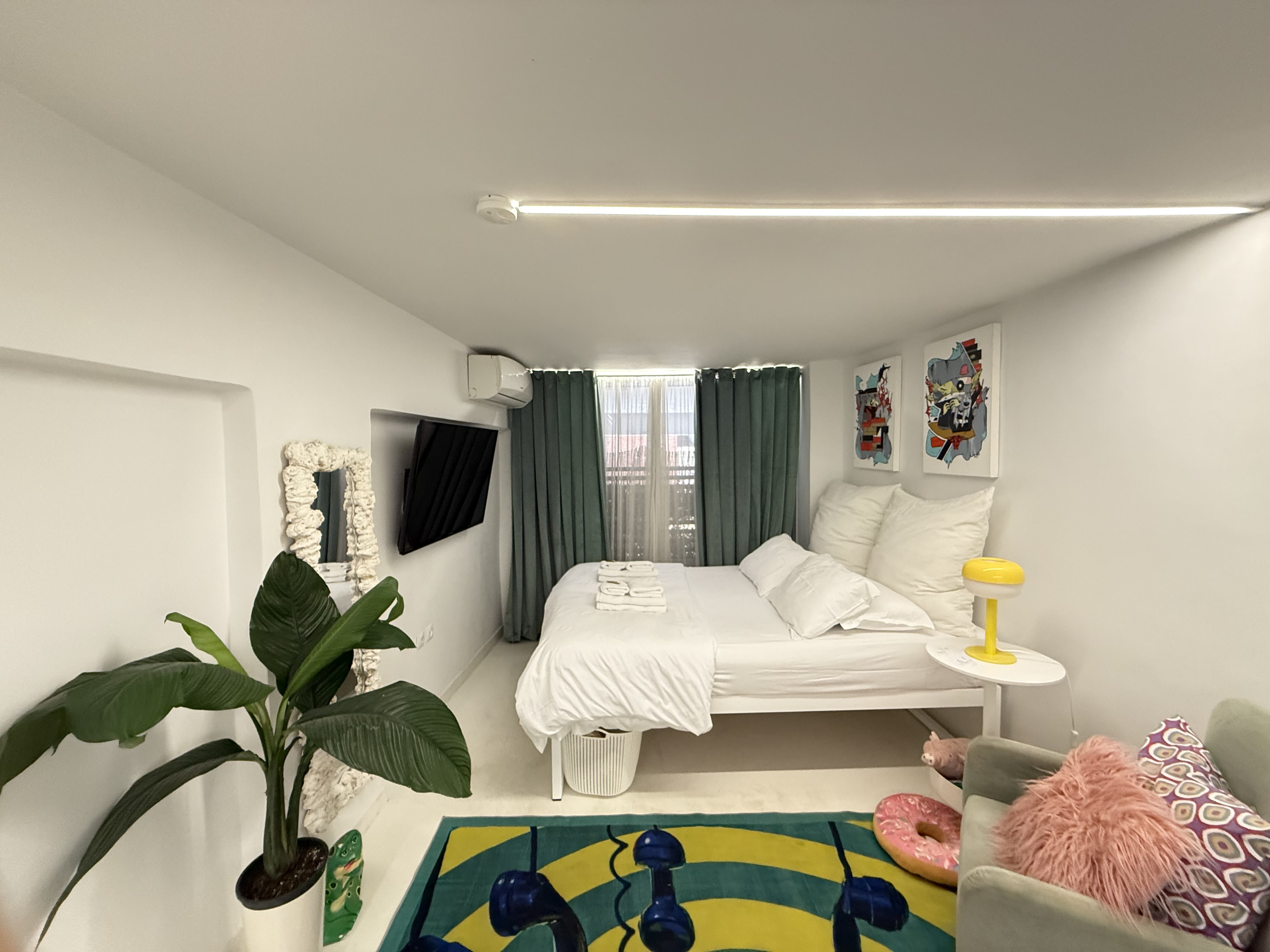 •Le Petit II• apartment in Historical Athens