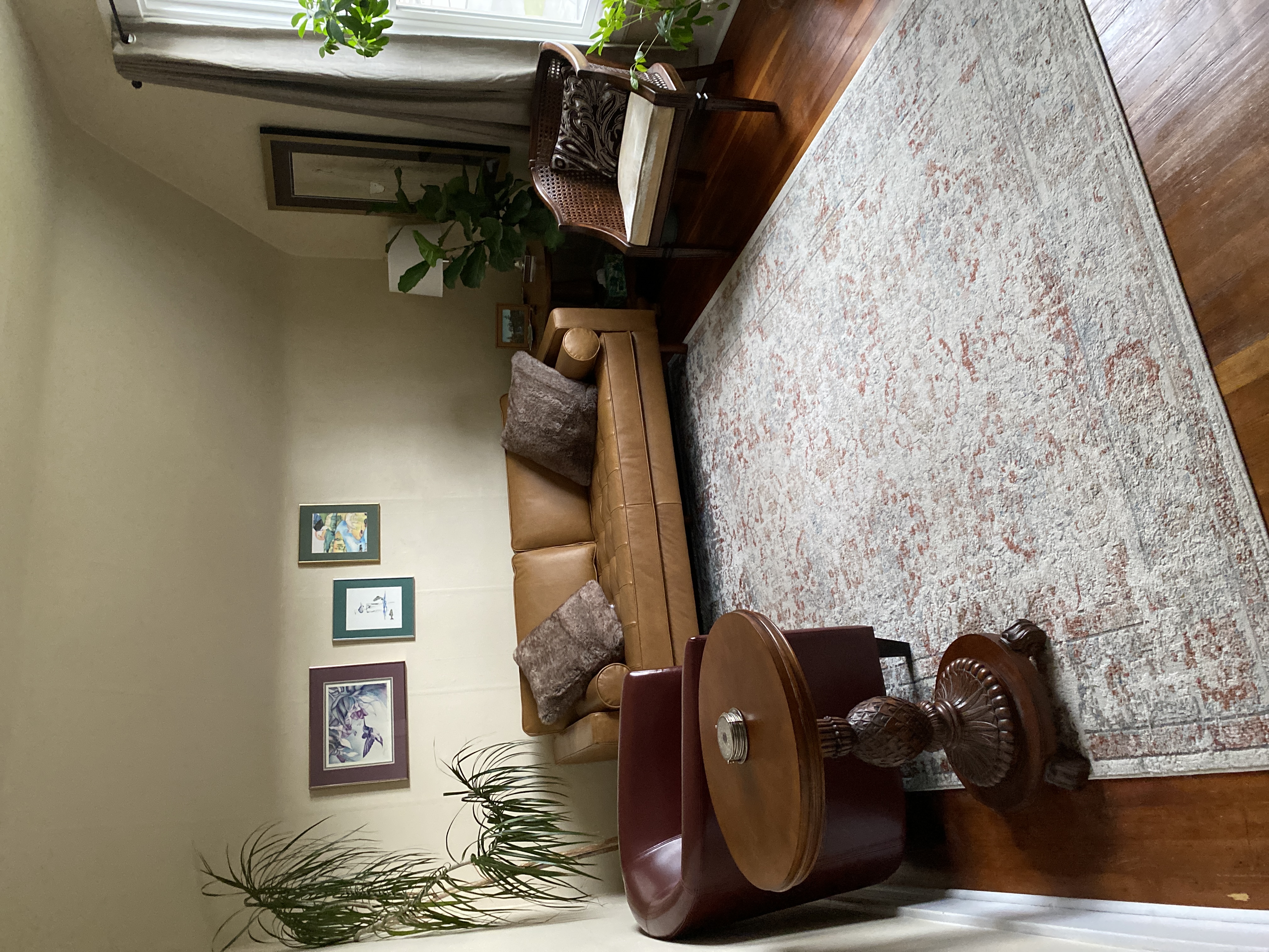 Upstairs Craftsman Apartment