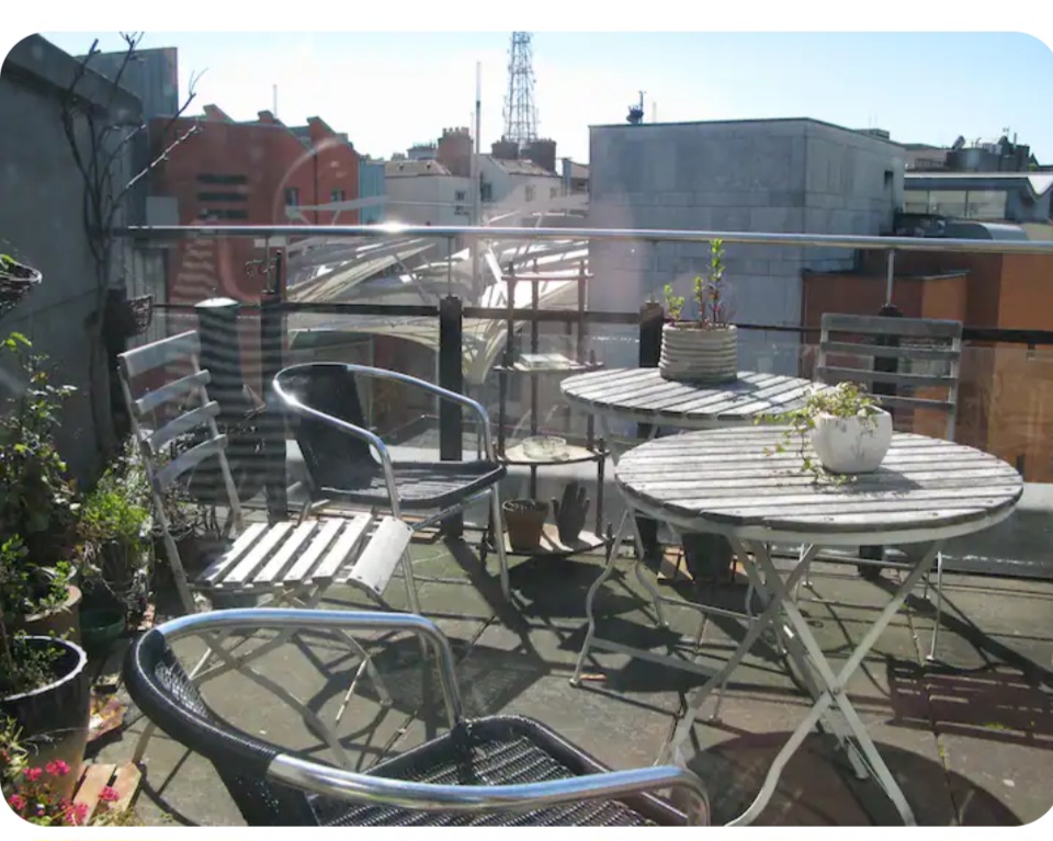 Temple Bar-Old City. Dublin Castle, Roof Terrace
