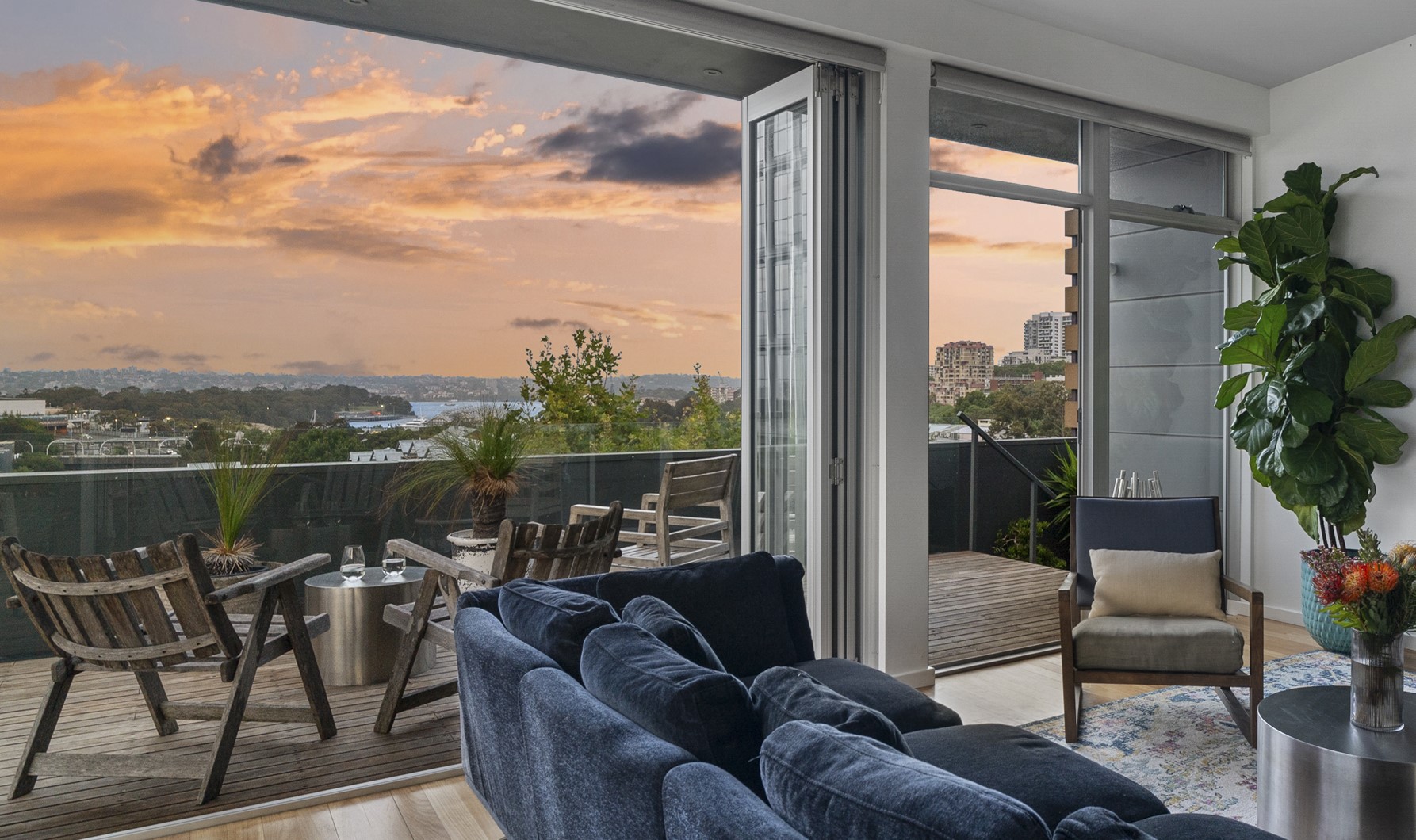 Sydney City Penthouse, vast City & Harbor Views