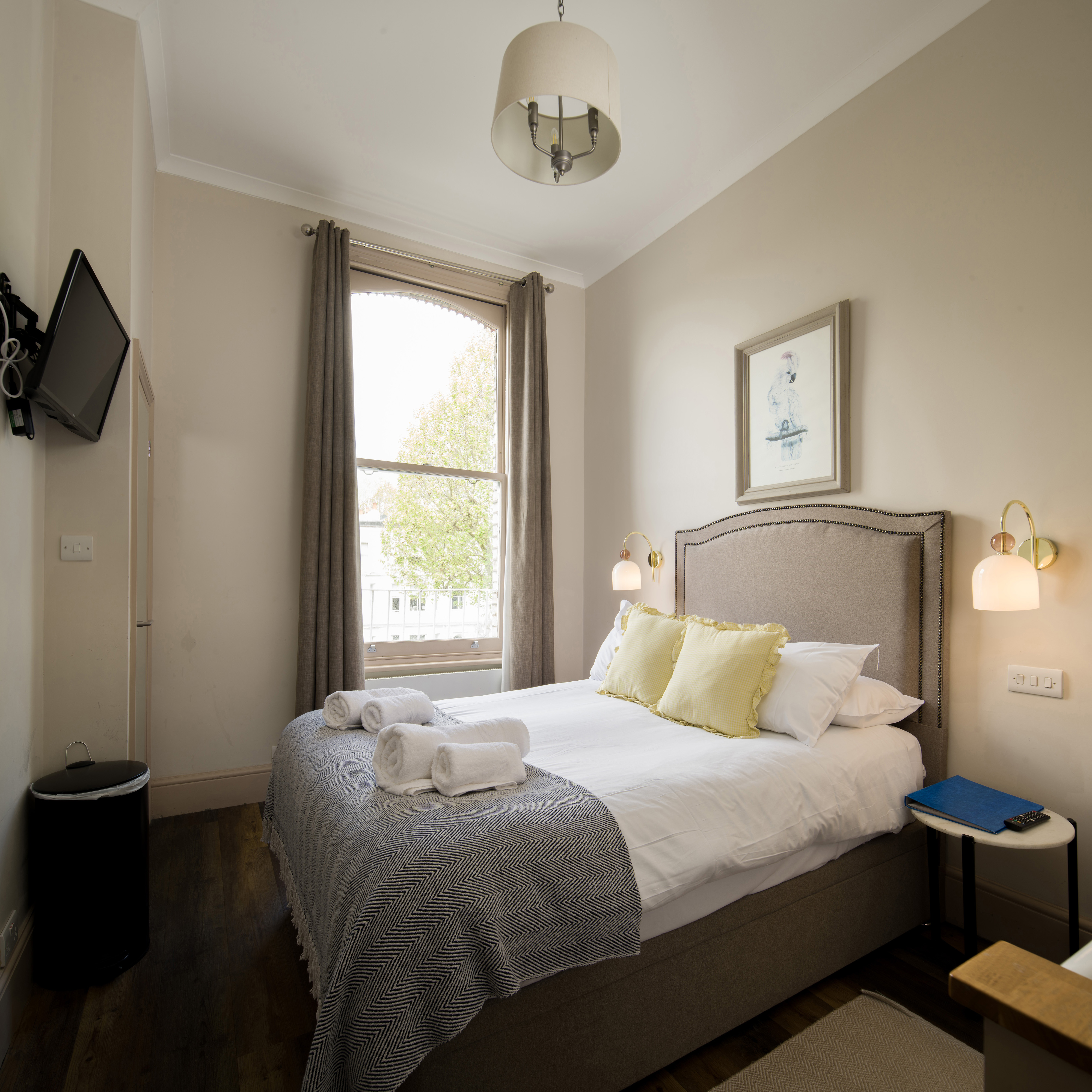 Marvellous Kensington Studio