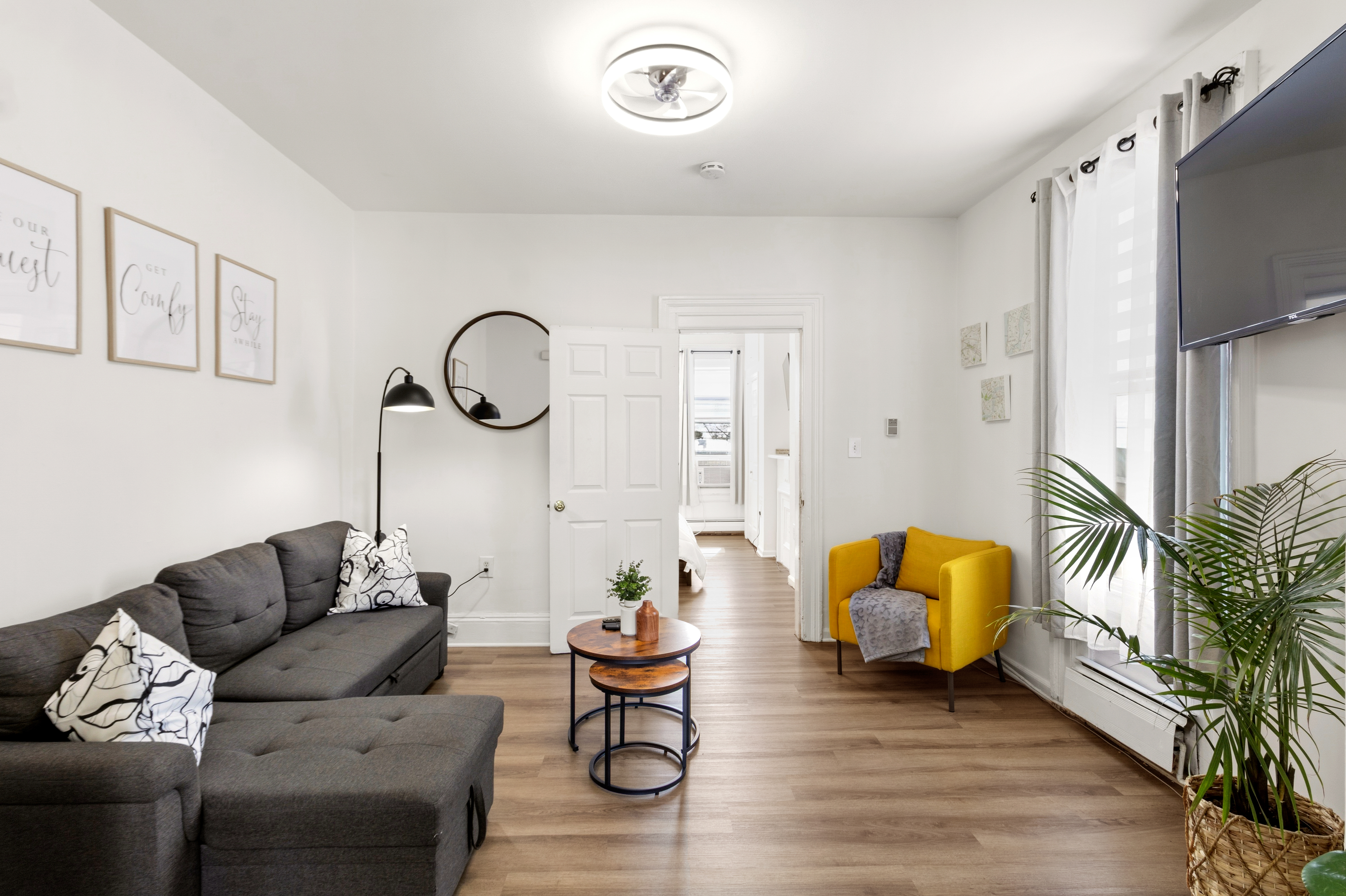 Urban chic modern apartment — rentals in Ward D (councilmember Michael Yun), Jersey City