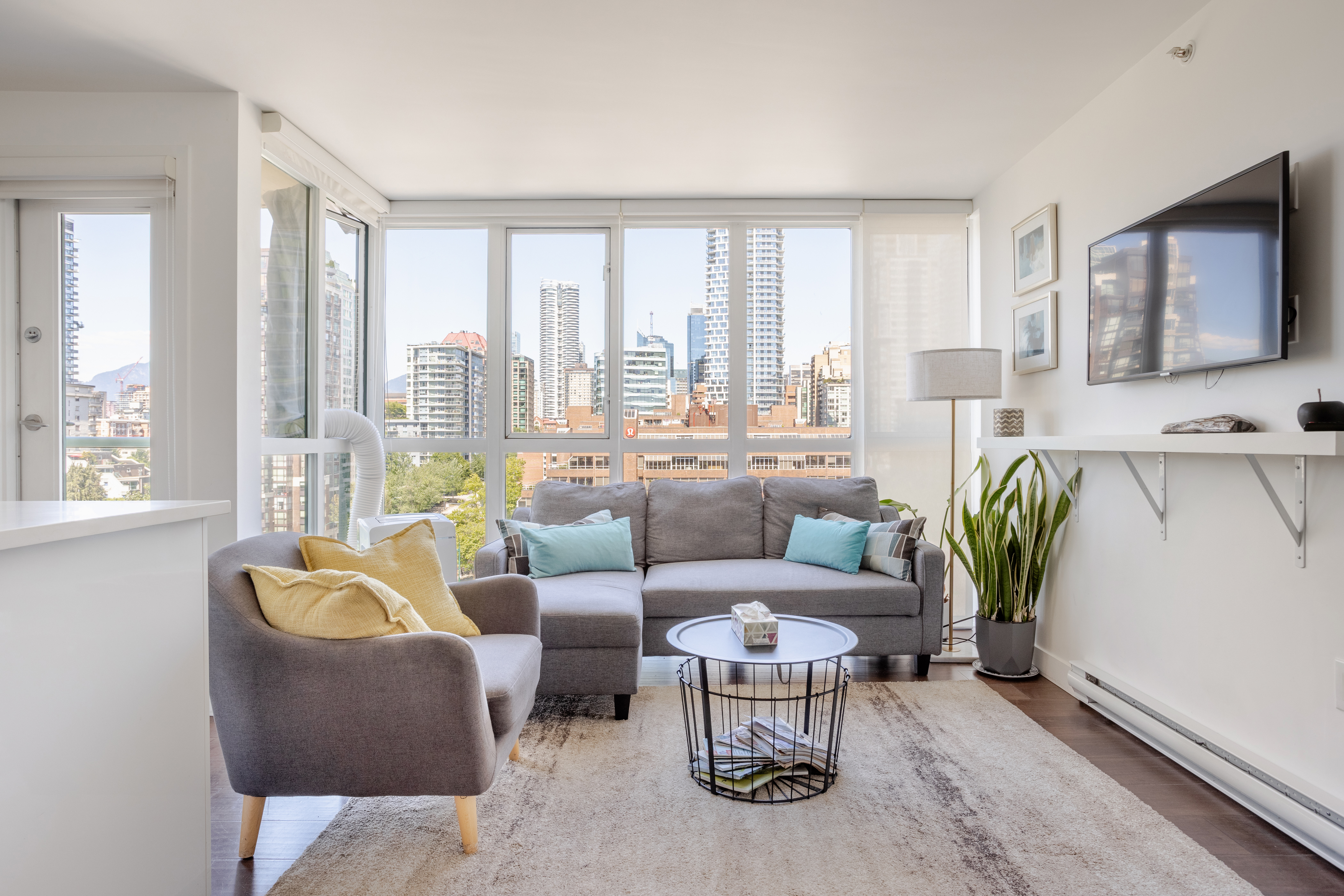 Sunset Beach Walk 2BD+2BA+1PRK Yaletown