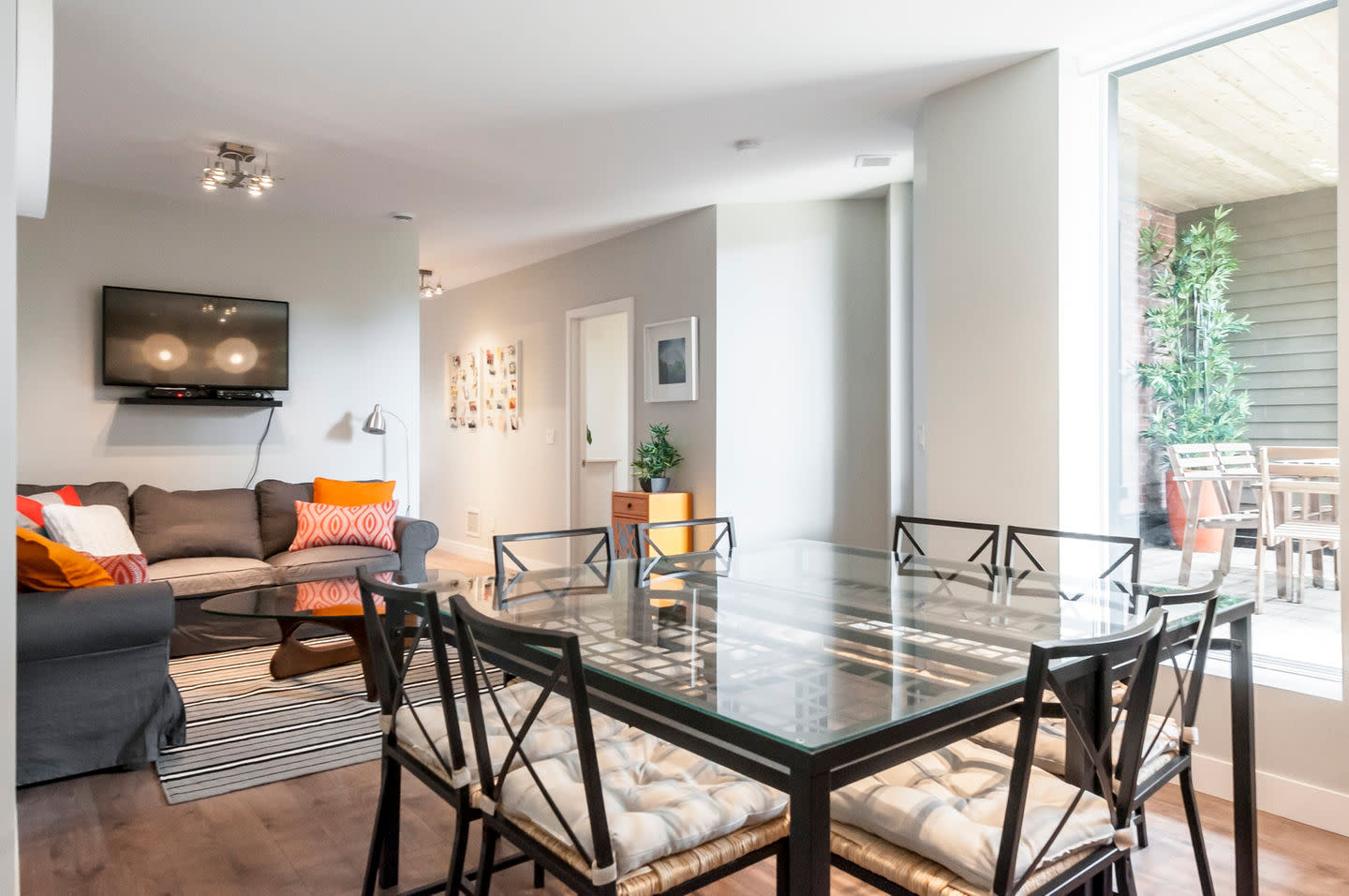 Le Lounge Spacious Apartment in Heart of the