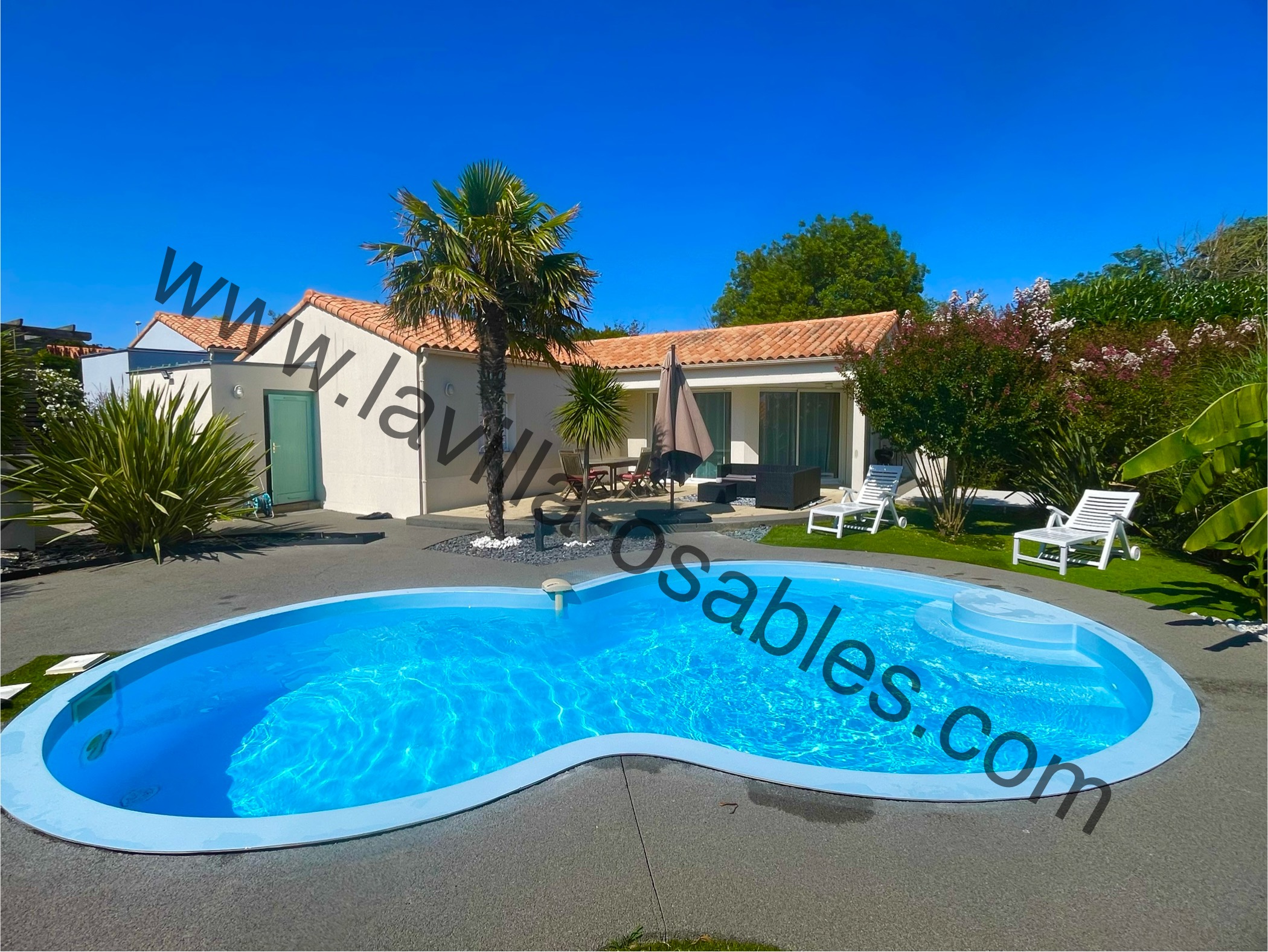 Vacation villa, 3ch, private and heated pool