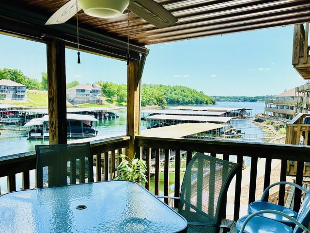 Lakefront 1 Bdrm Sleeps 6 at Southwood Shores