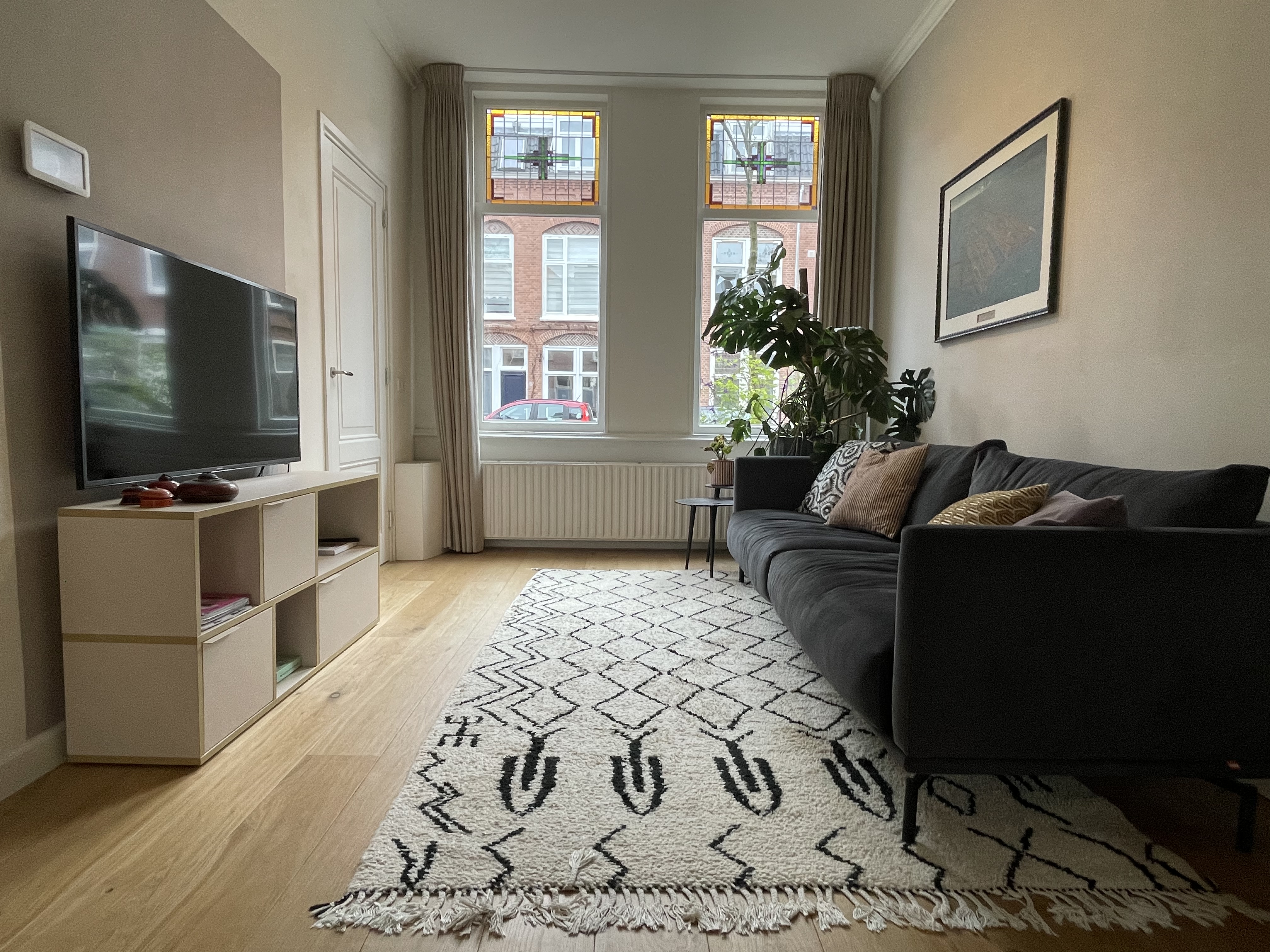 Centrally located 100+ year old house with garden