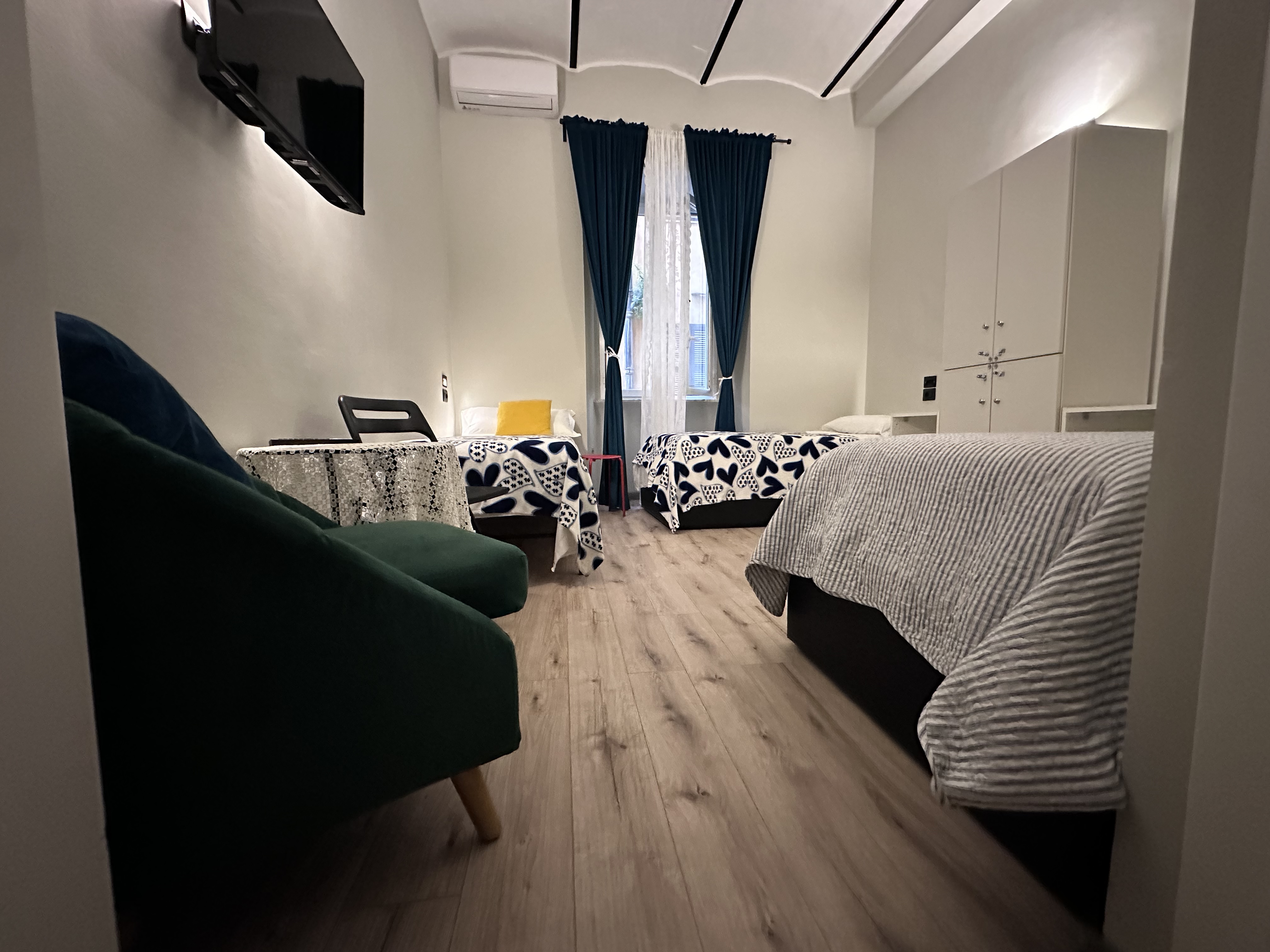 Roman Holidays Hostel near Termini 5 ensuite