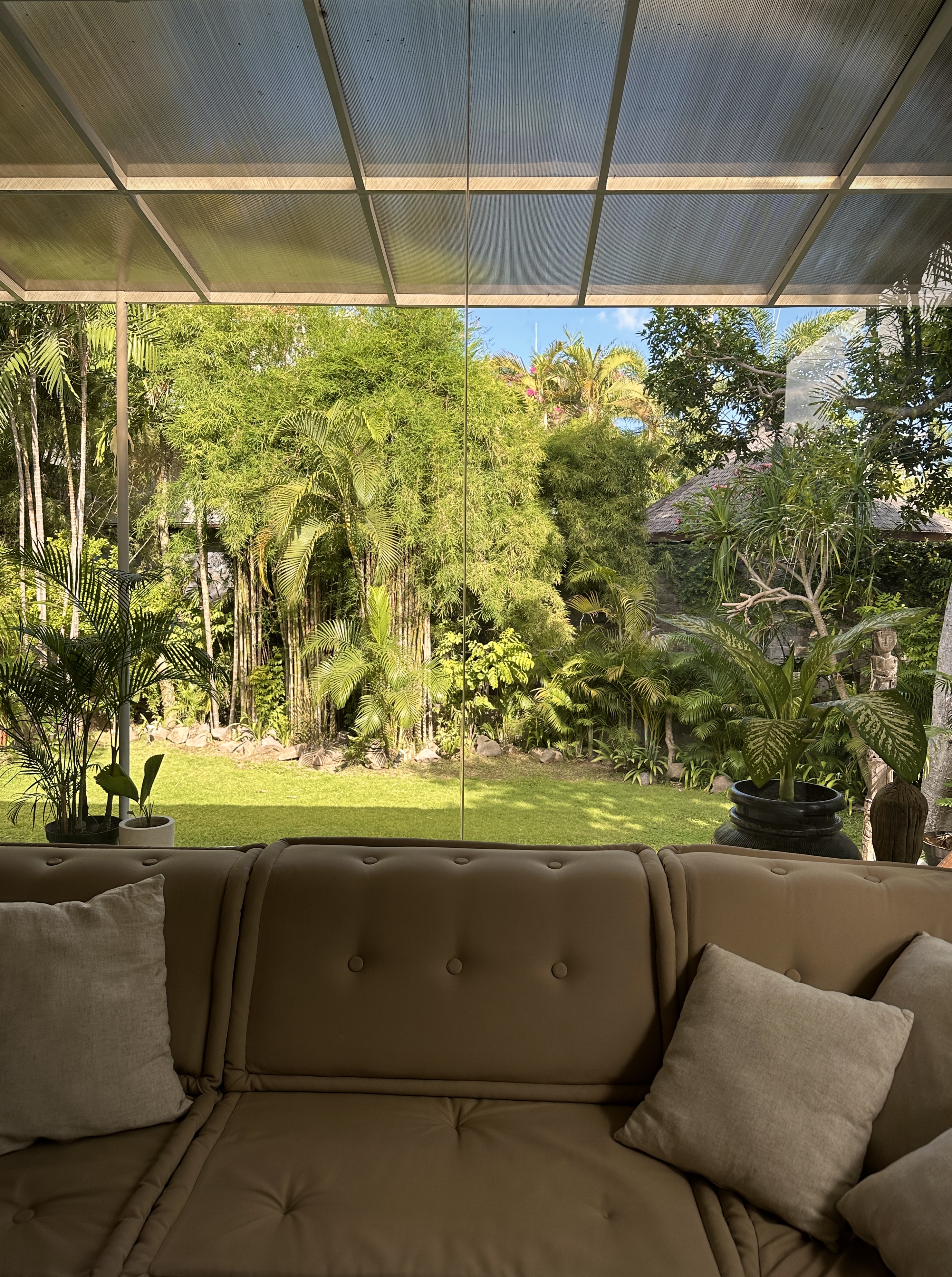 Central & spacious 2BR Family home w big terrace