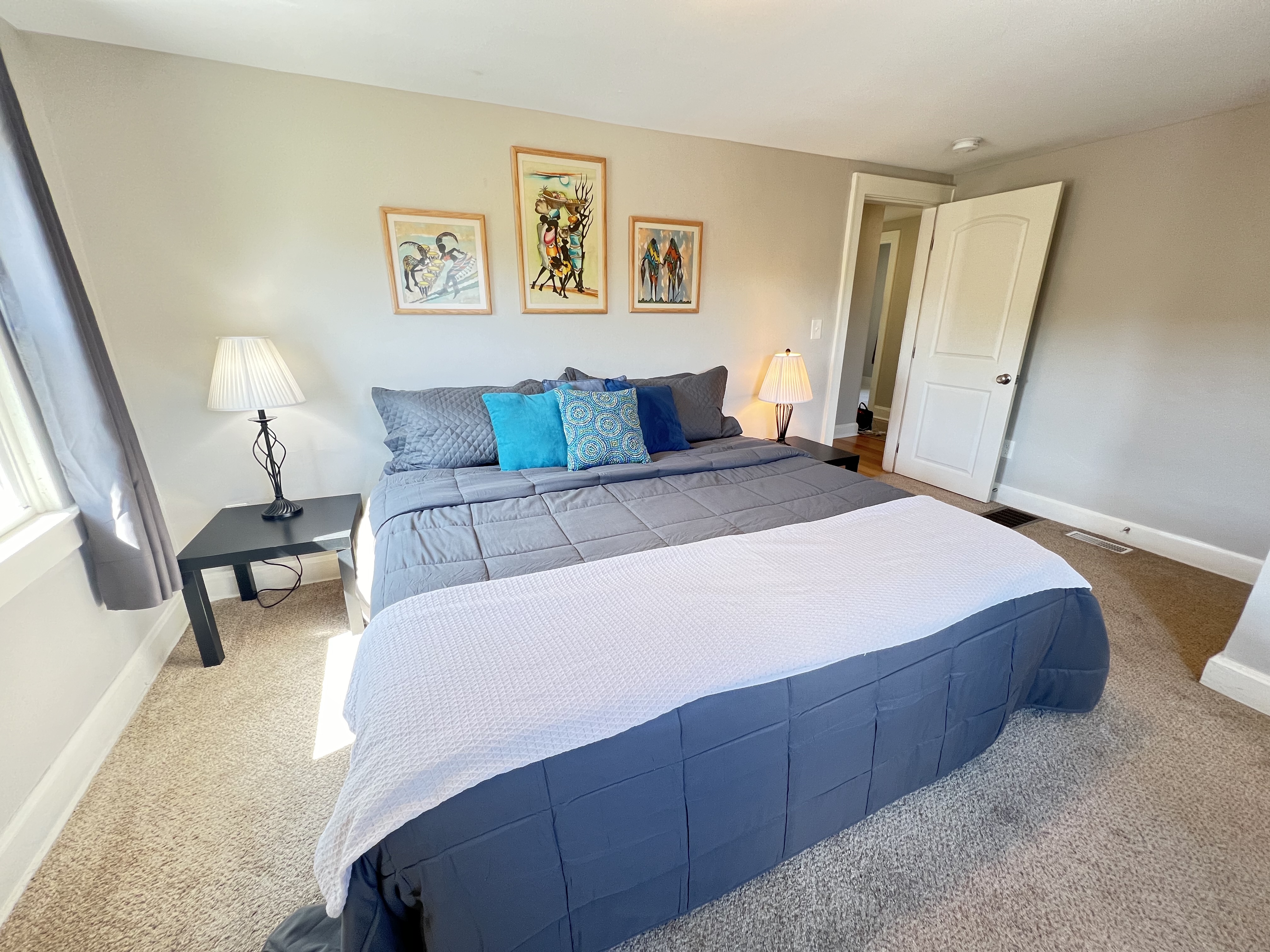 Cozy Family Home with Garage/6 Min From Downtown! in Near South, Columbus