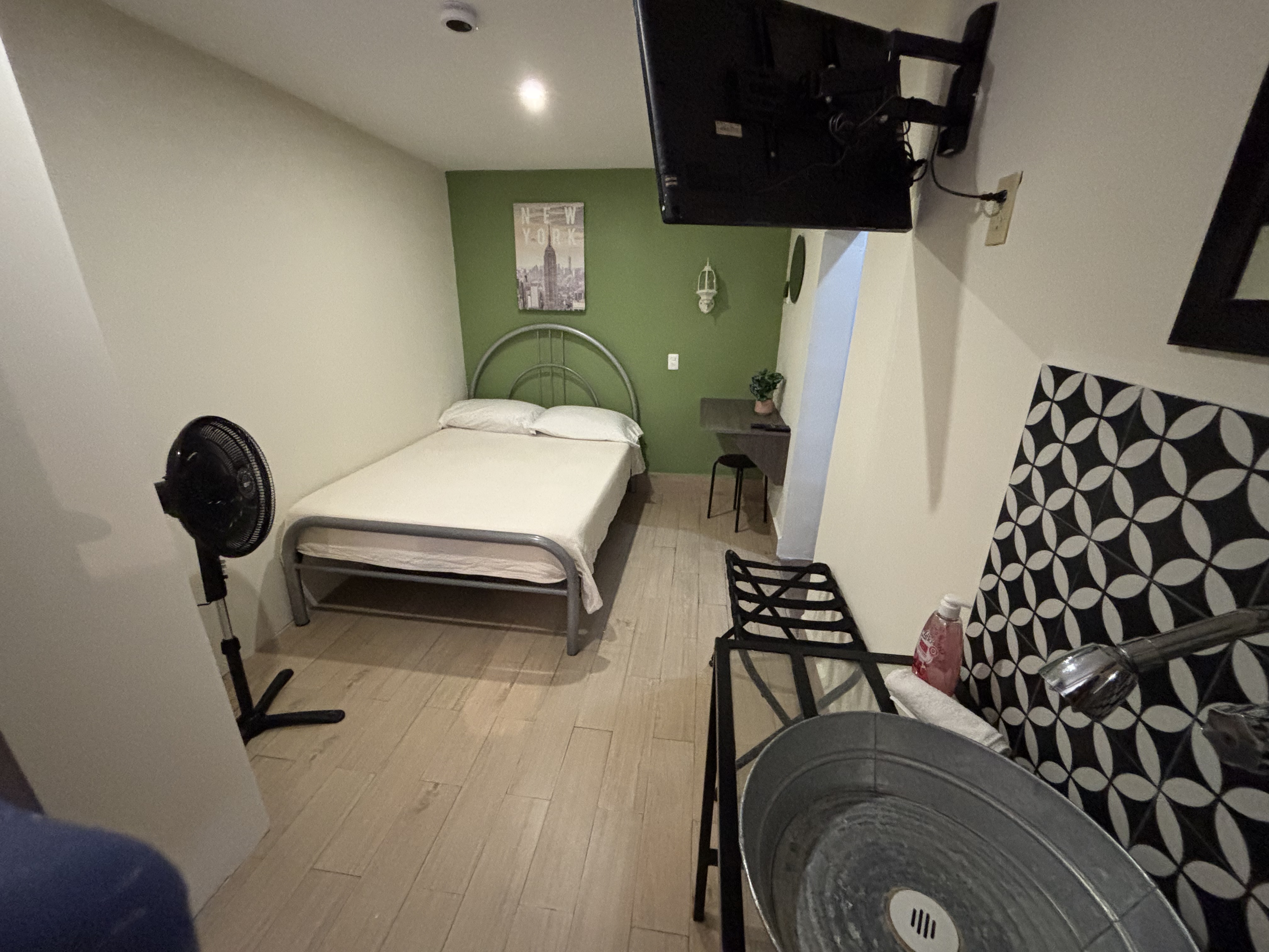 H2 Habitación privada a 200 mt. del Aepto T1 CDMX