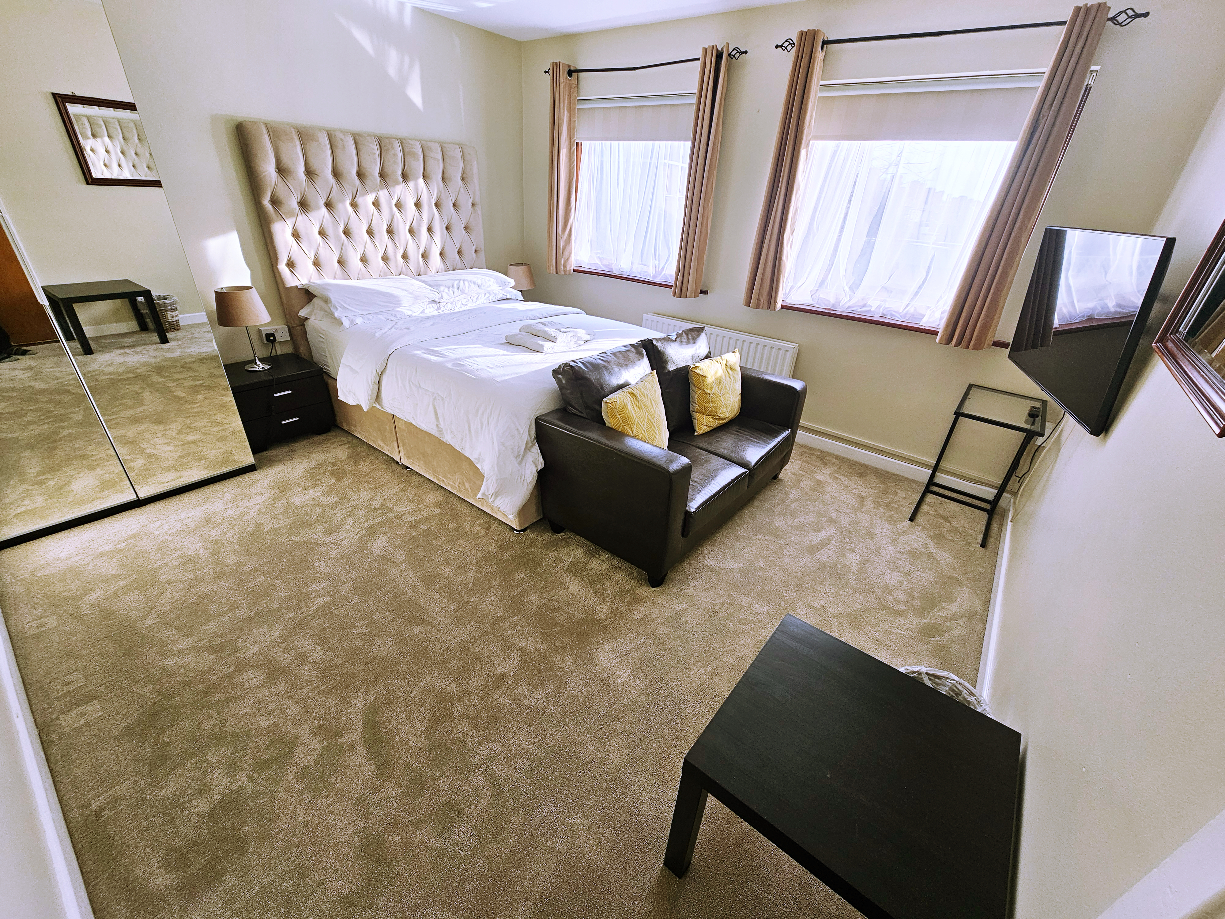 (RDS) One Bed Apartment Near the City & Transport