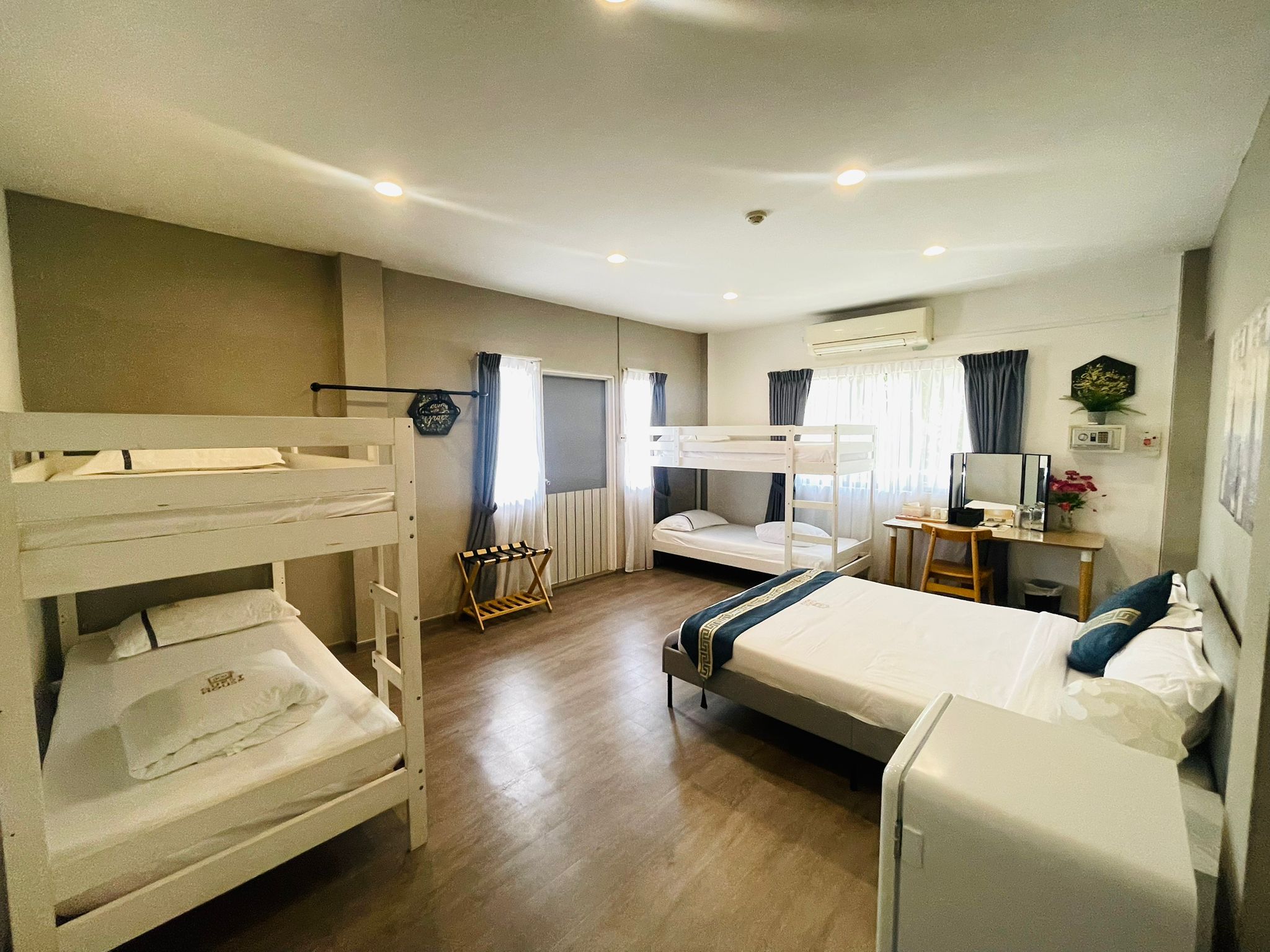 Affordable Family Room for 6!@NUS &hawparMRT (207)
