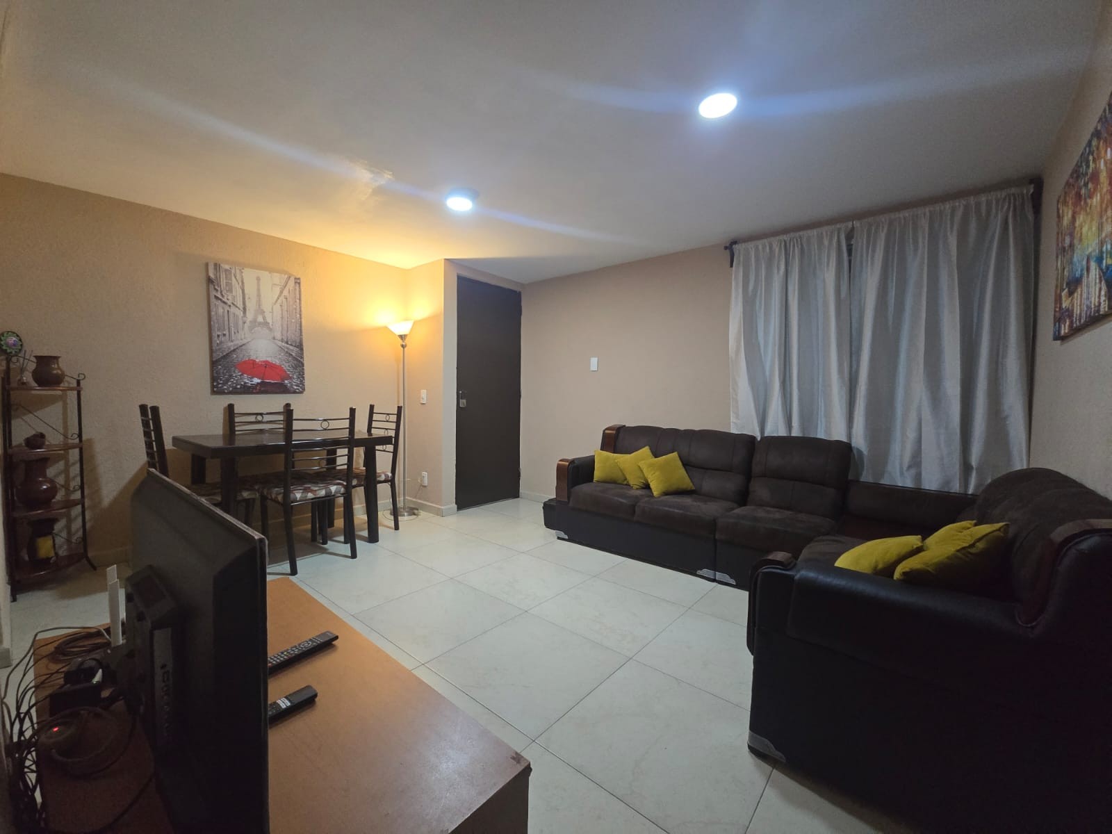 Departamento frente a la T1, fácil y seguro