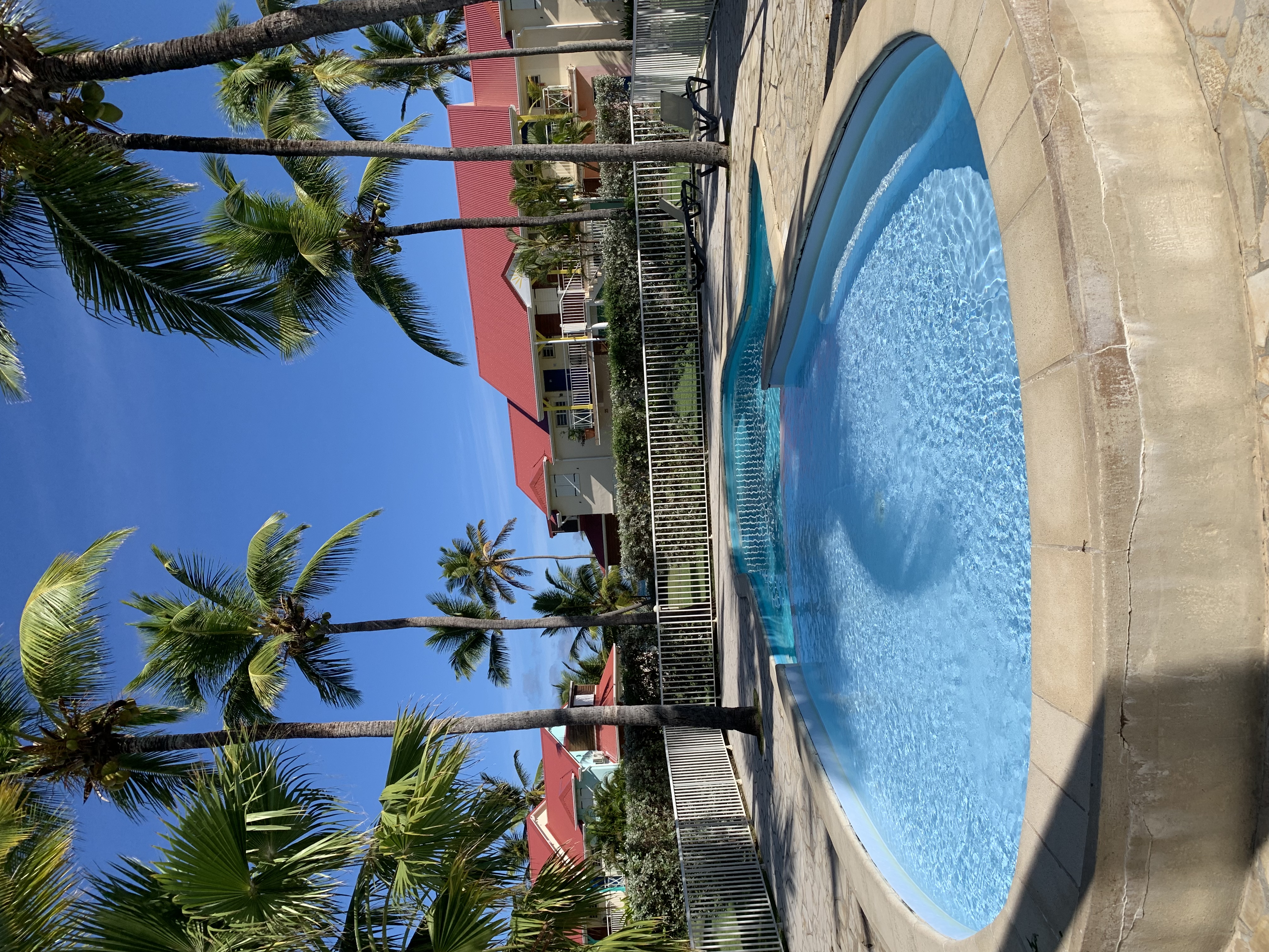 Tropic' Alyzee Apartment T2 50 m from the beach