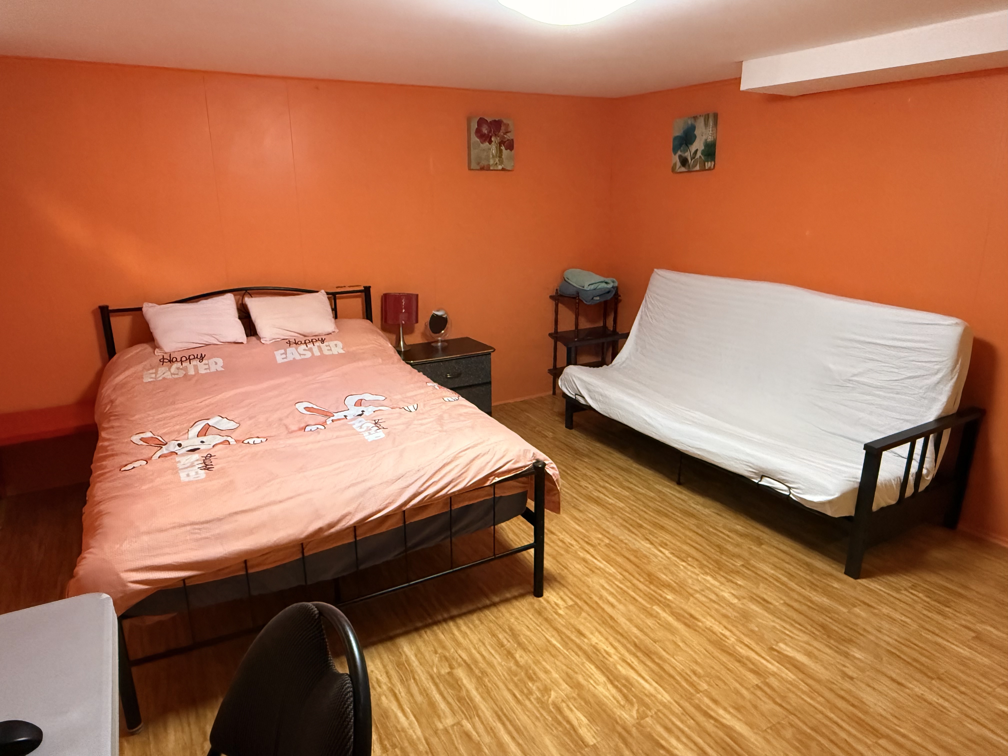 Motel style: 2 rooms, dining area private washroom