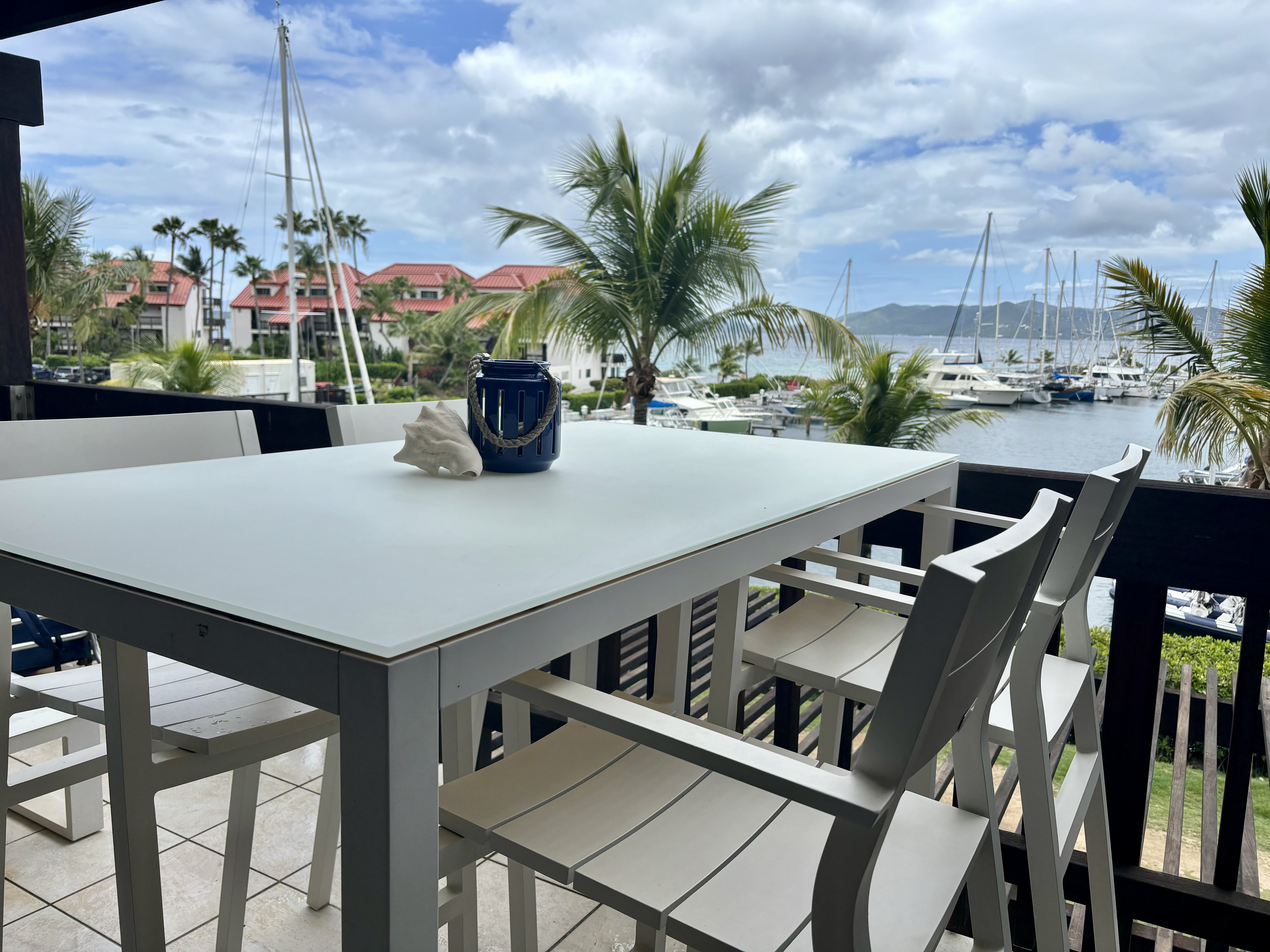 {DWEL}@7 - Seaside Villa Living at Sapphire Beach!