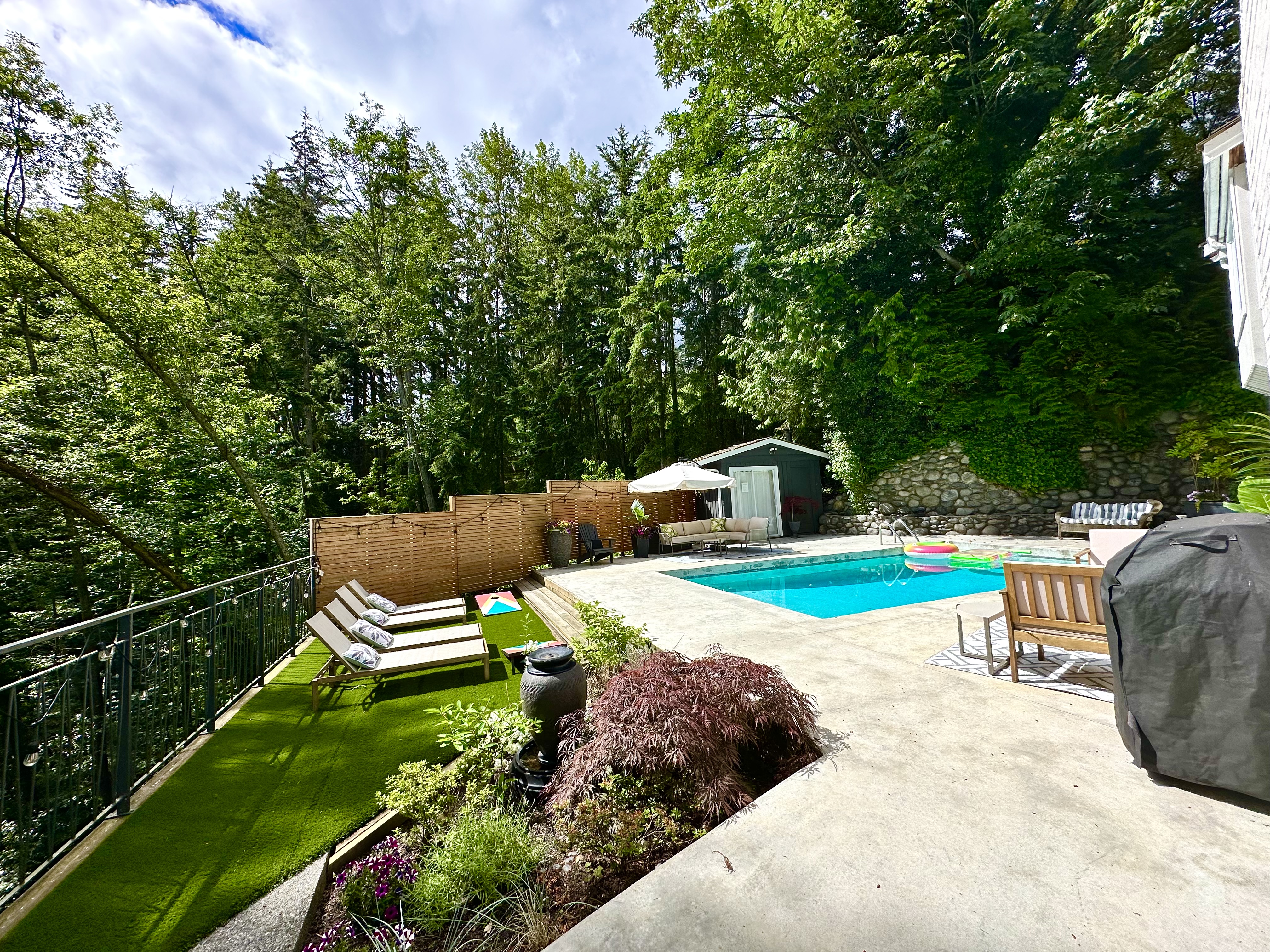 Oceanview Pool Oasis Minutes from Local Mountains!