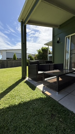 best location@west BNE, private flat, fully Equi in St Lucia, Brisbane