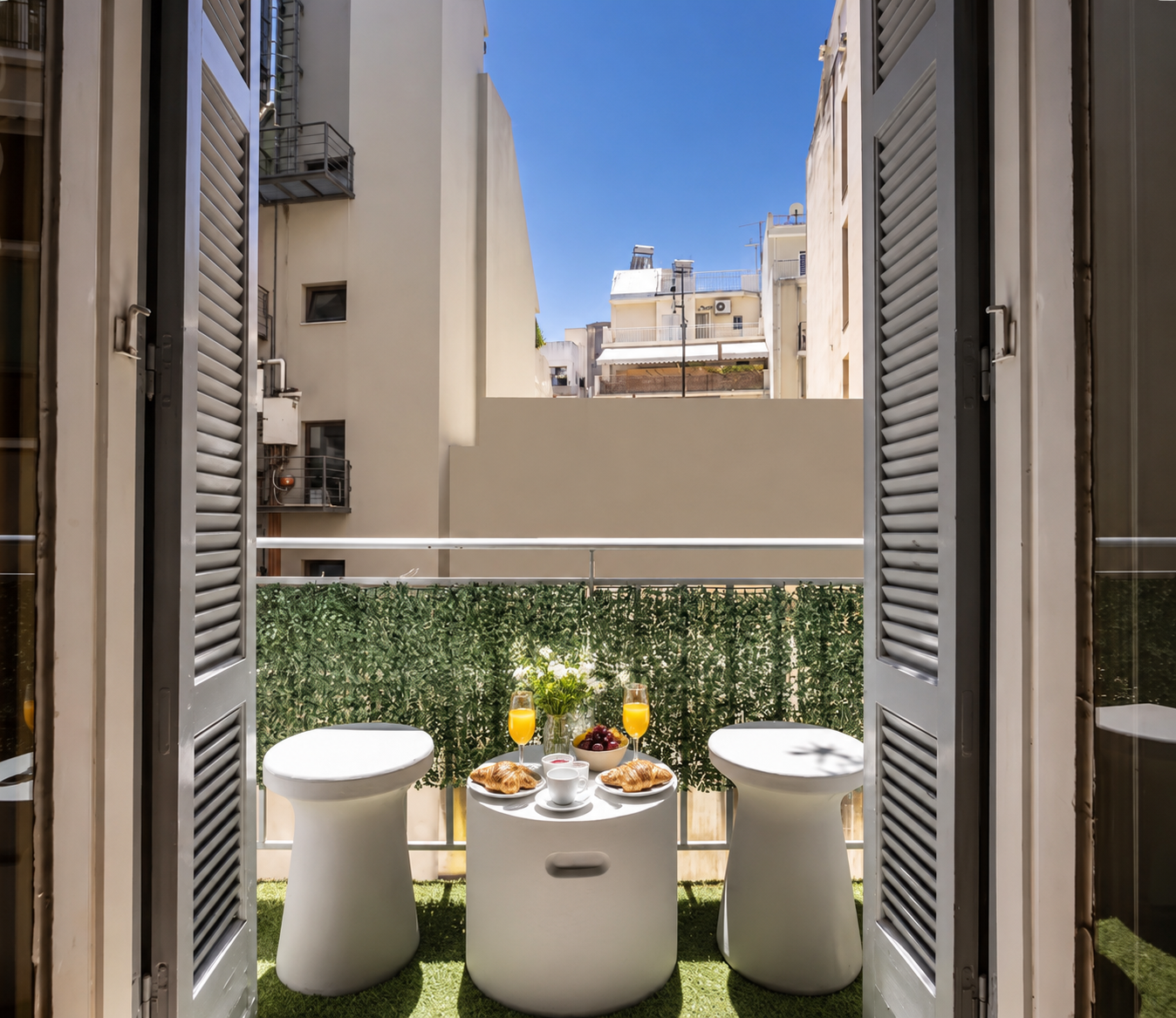 2Bd Retreat Steps from Acropolis & Metro