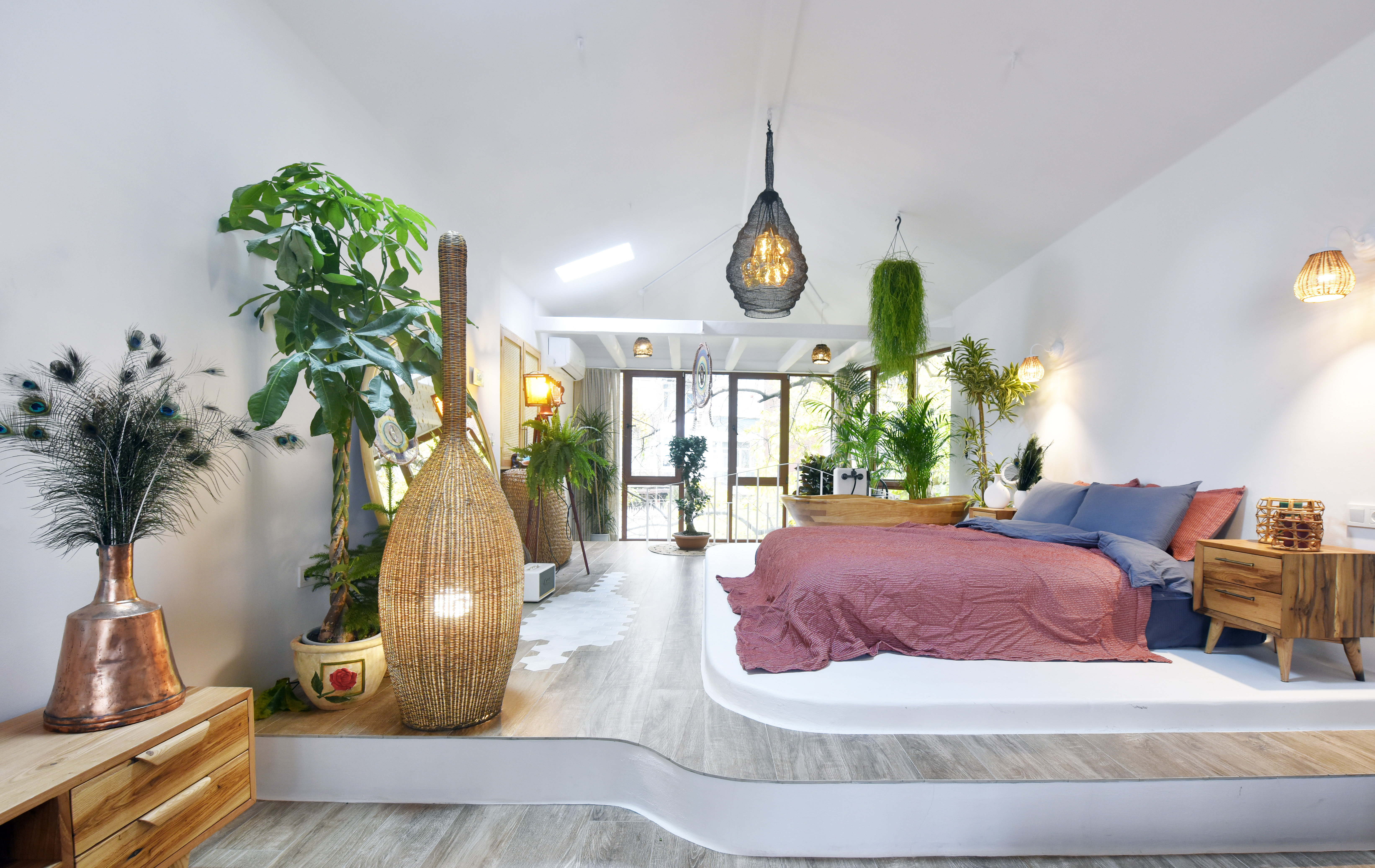Artsy Design Home & Bathtub 🧡 Terrace