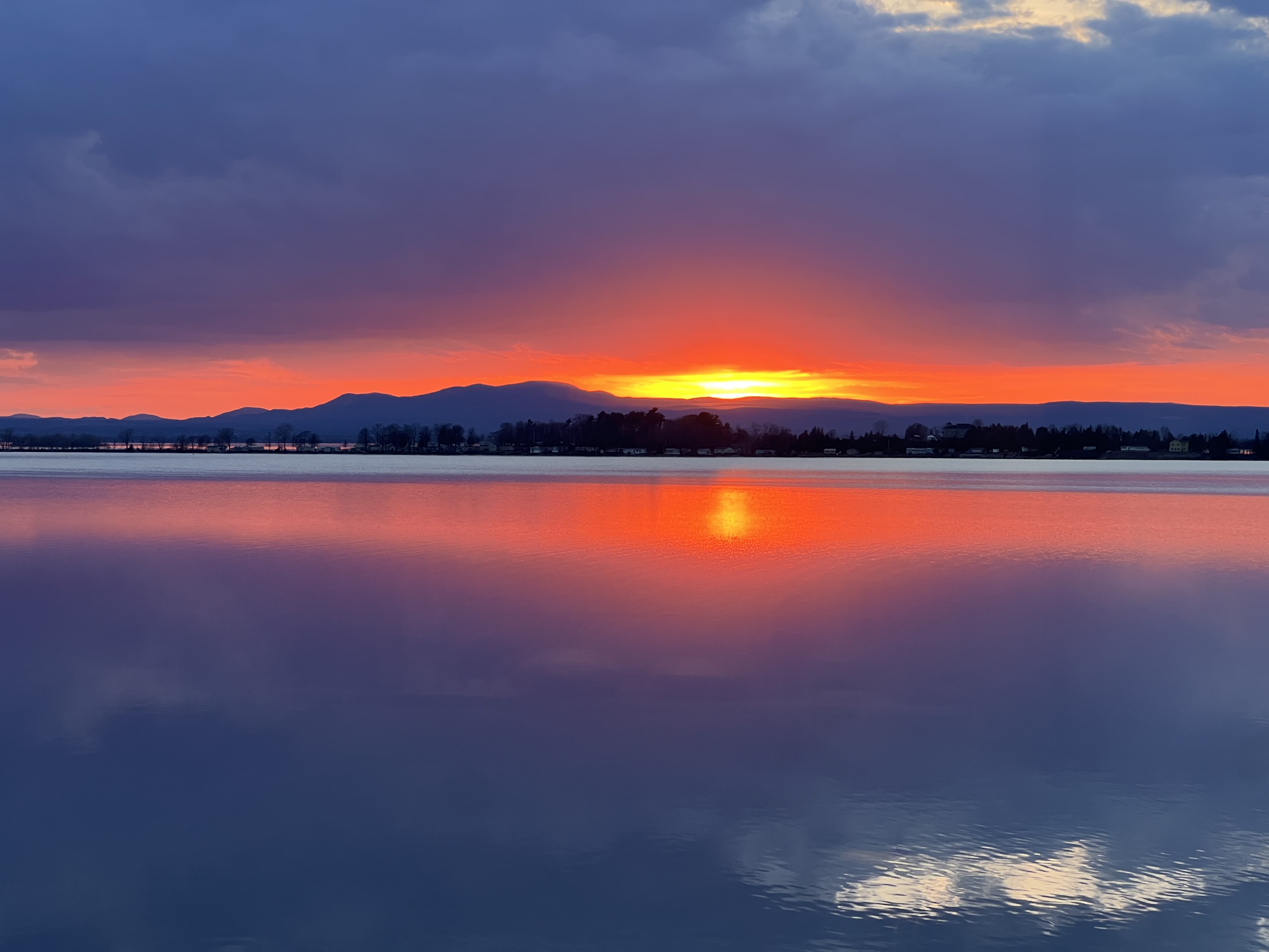 Beautiful Lake Champlain Apartment