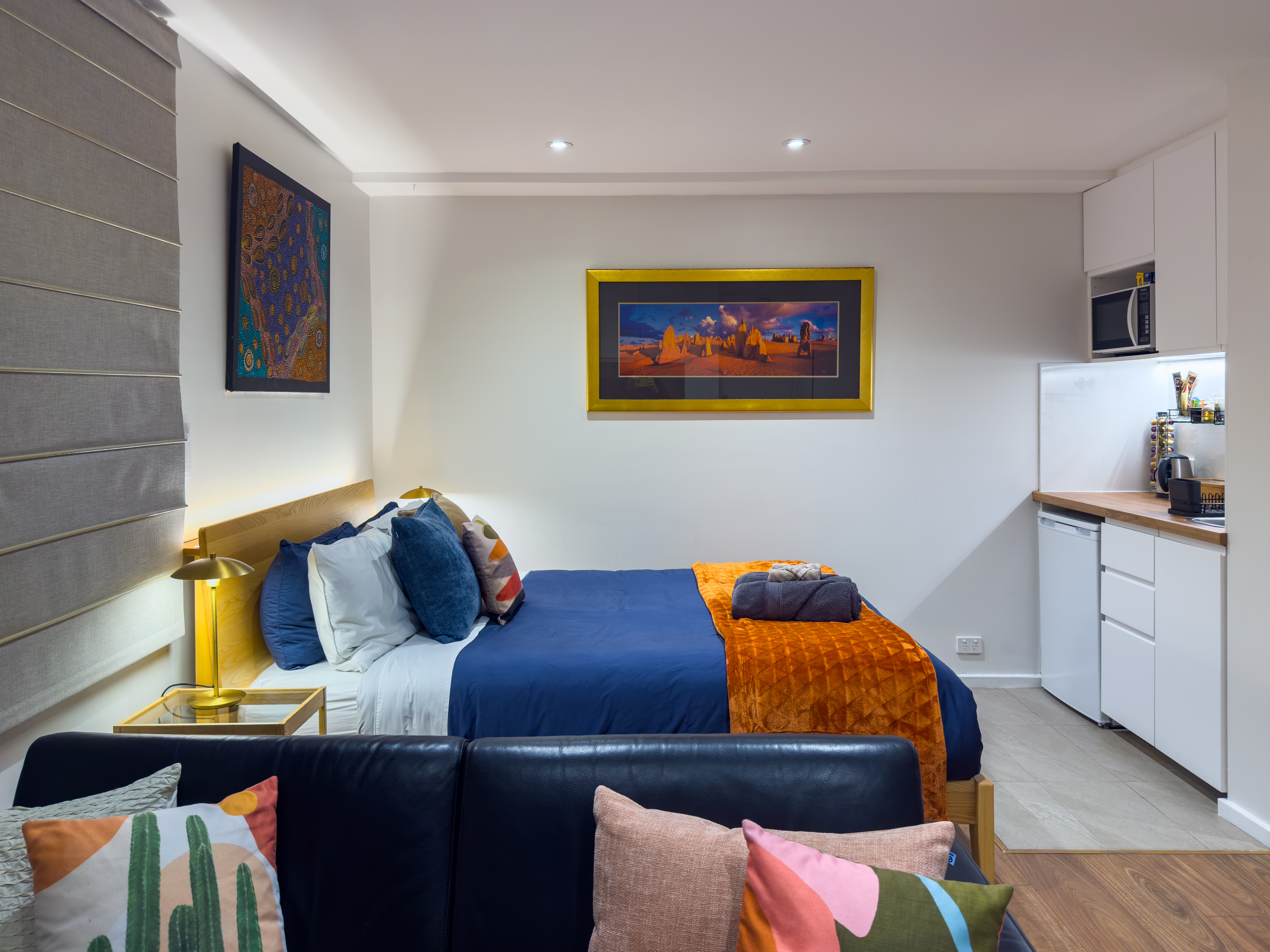 Modern Studio, Minutes to City Ferry