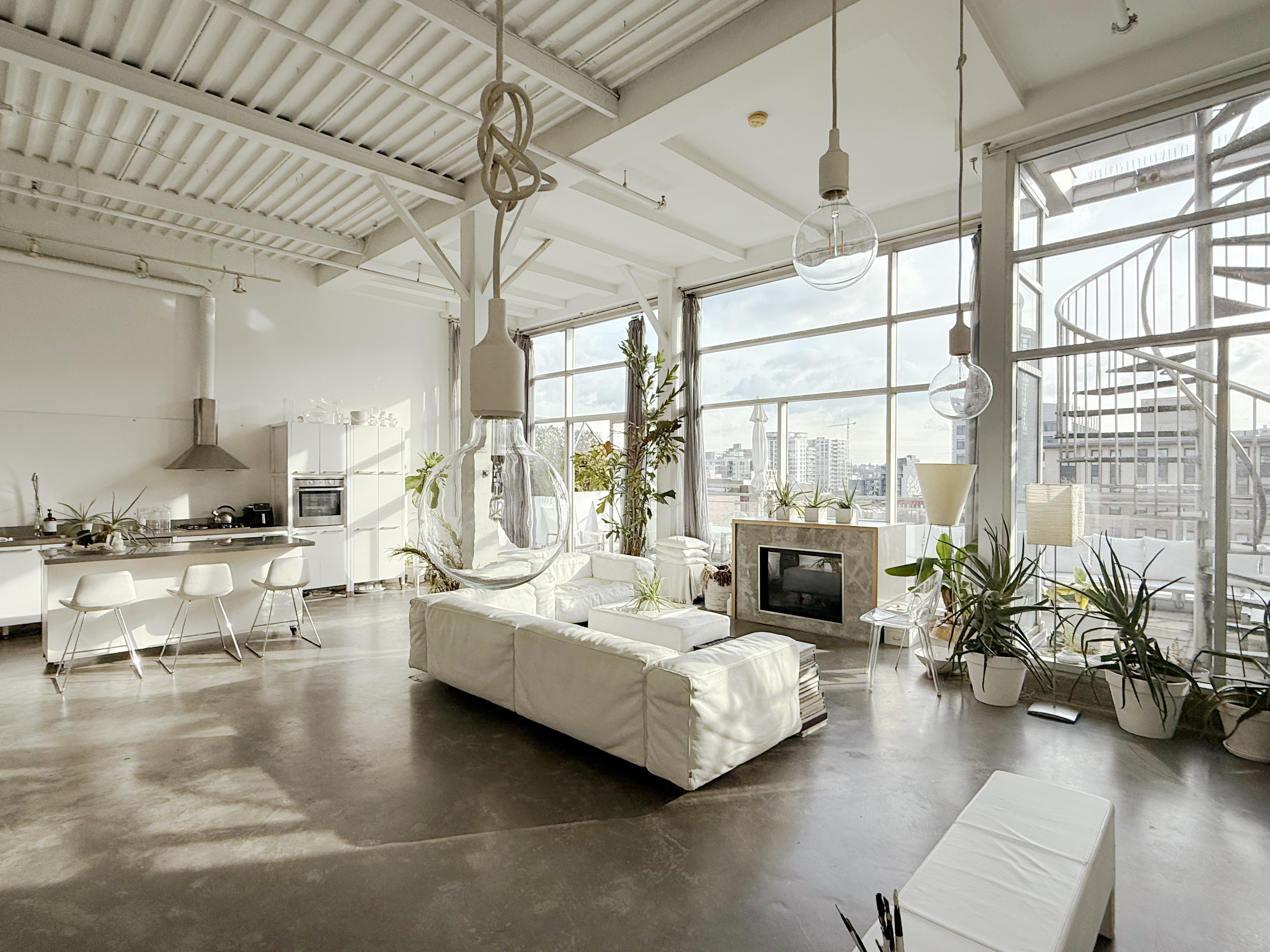 Penthouse loft 10 minute walk to FIFA venue