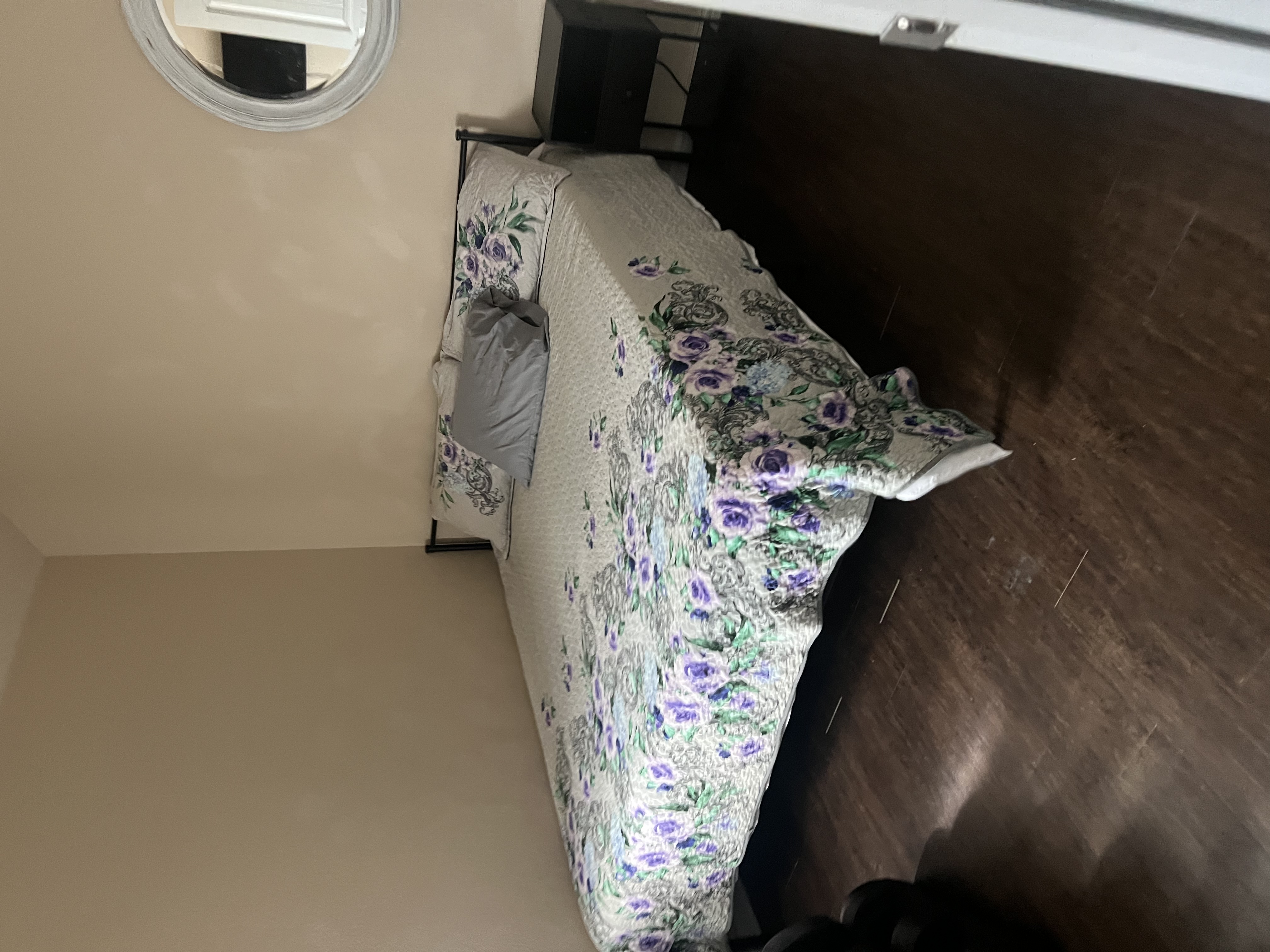 king side bed in District 8, Fort Worth