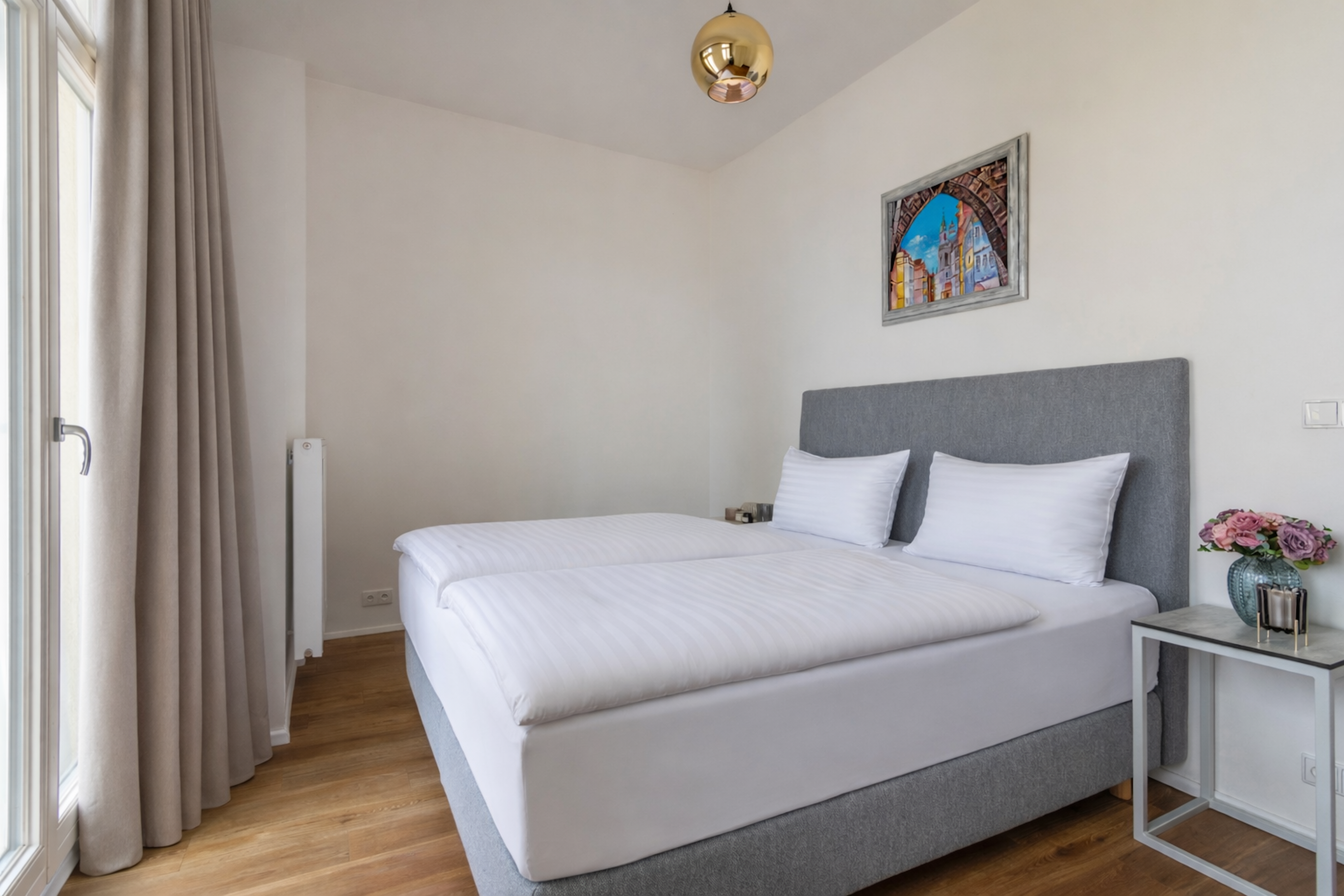 Dwellfort | Luxury Apartment with Balcony and View